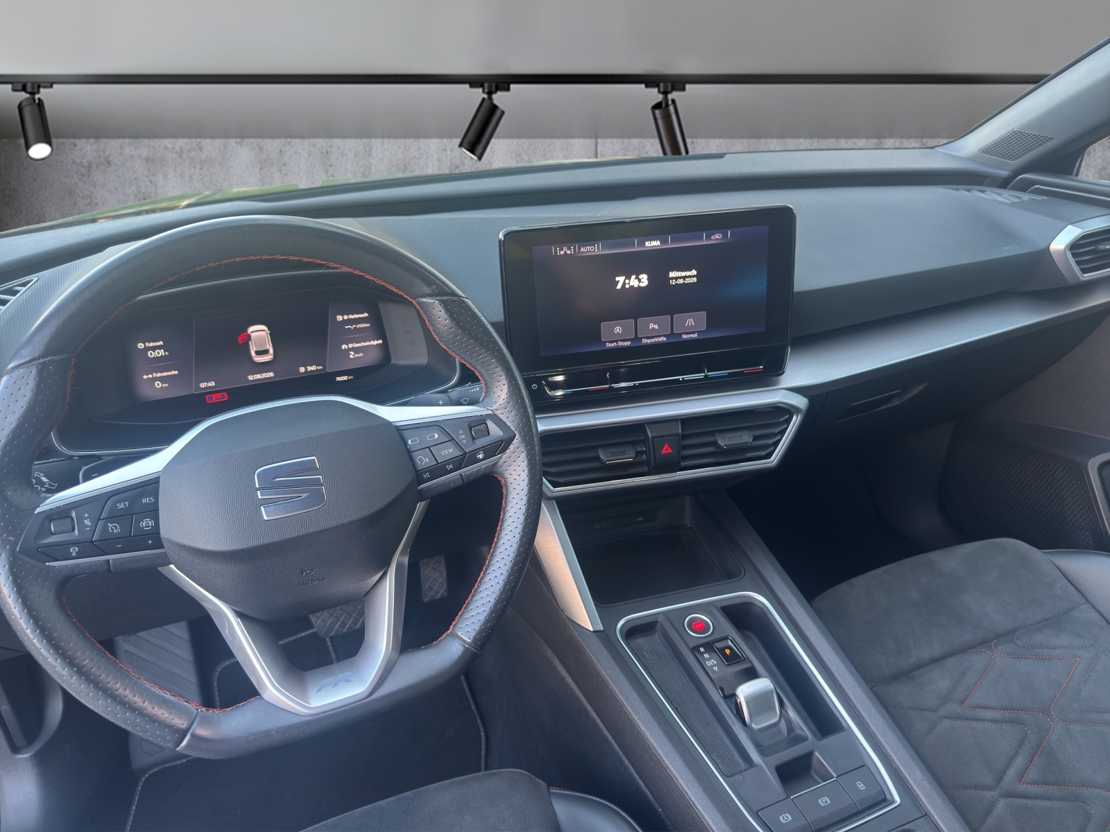 SEAT Leon ST 1.5 eTSI mHEV DSG FR-image-8