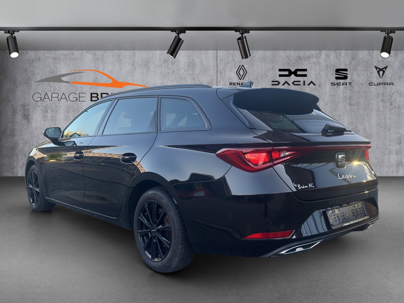 SEAT Leon ST 1.5 eTSI mHEV DSG FR-image-3
