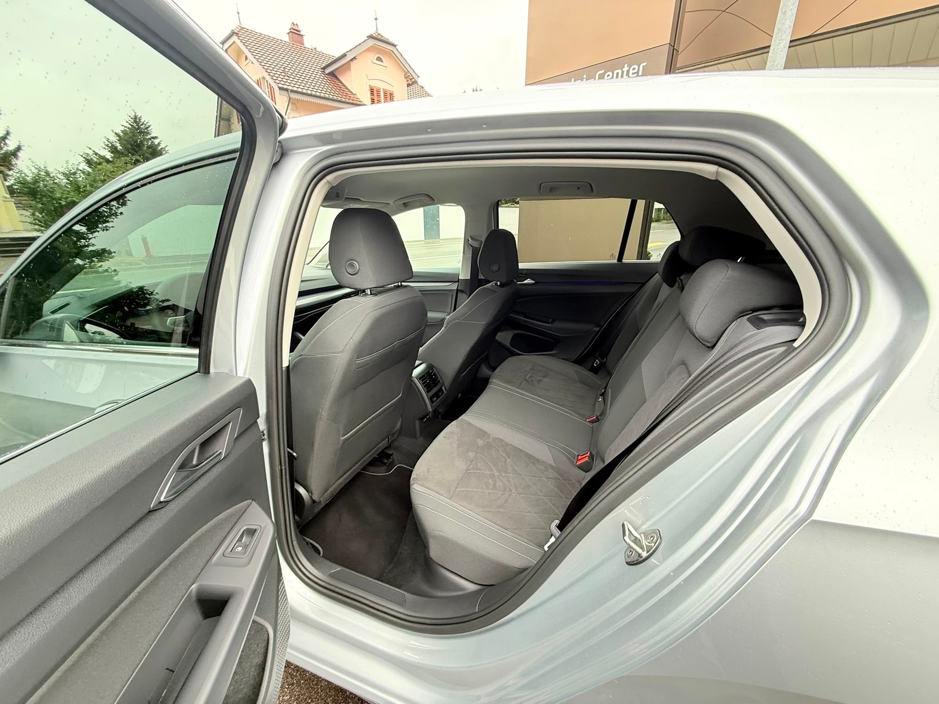 VW Golf 1.4 TSI PHEV Style-image-14