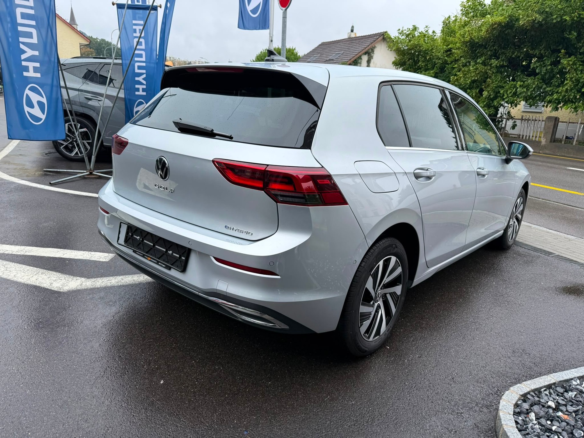 VW Golf 1.4 TSI PHEV Style-image-4