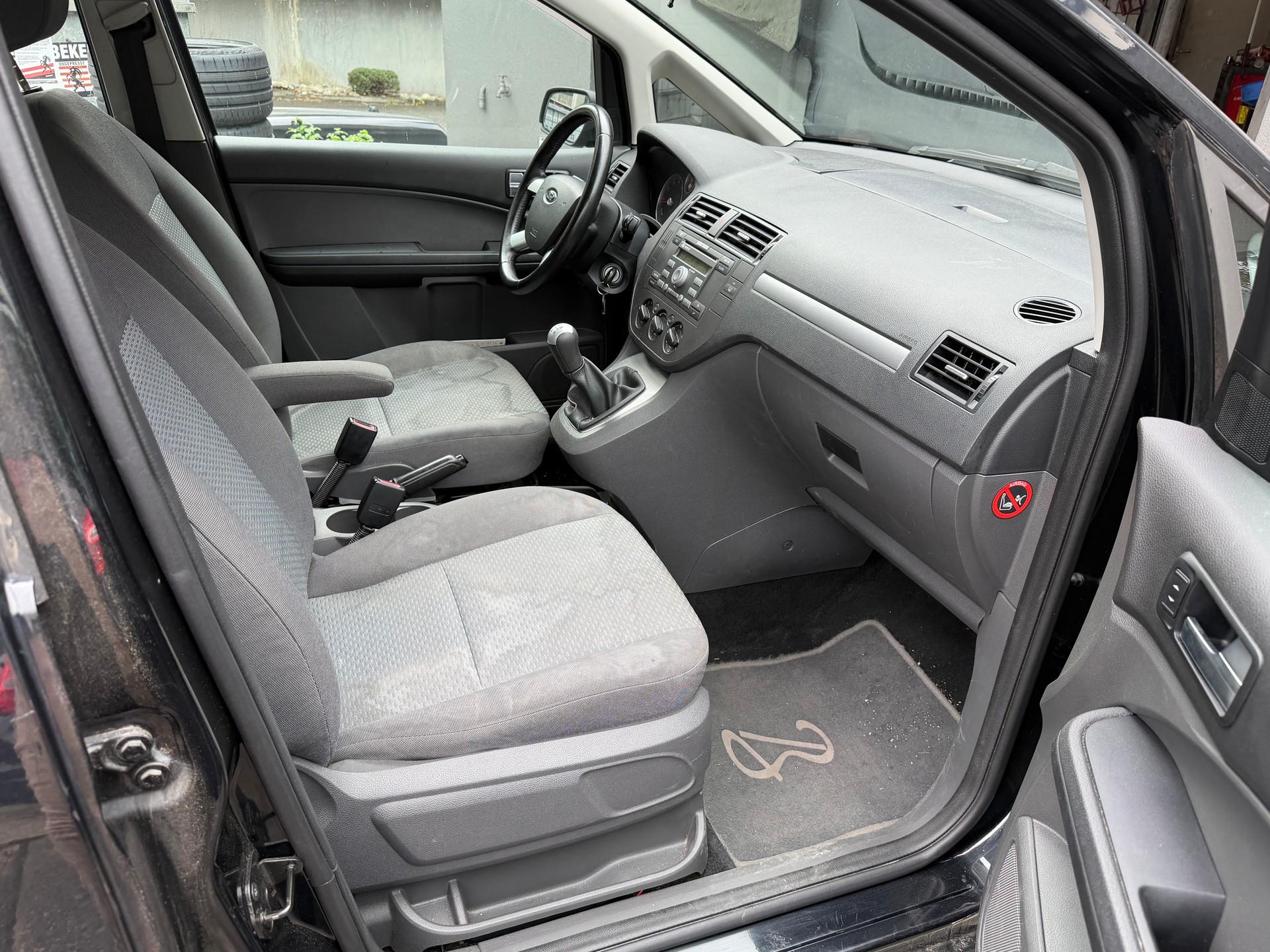 FORD Focus C-Max 1.8 Ambiente-image-9