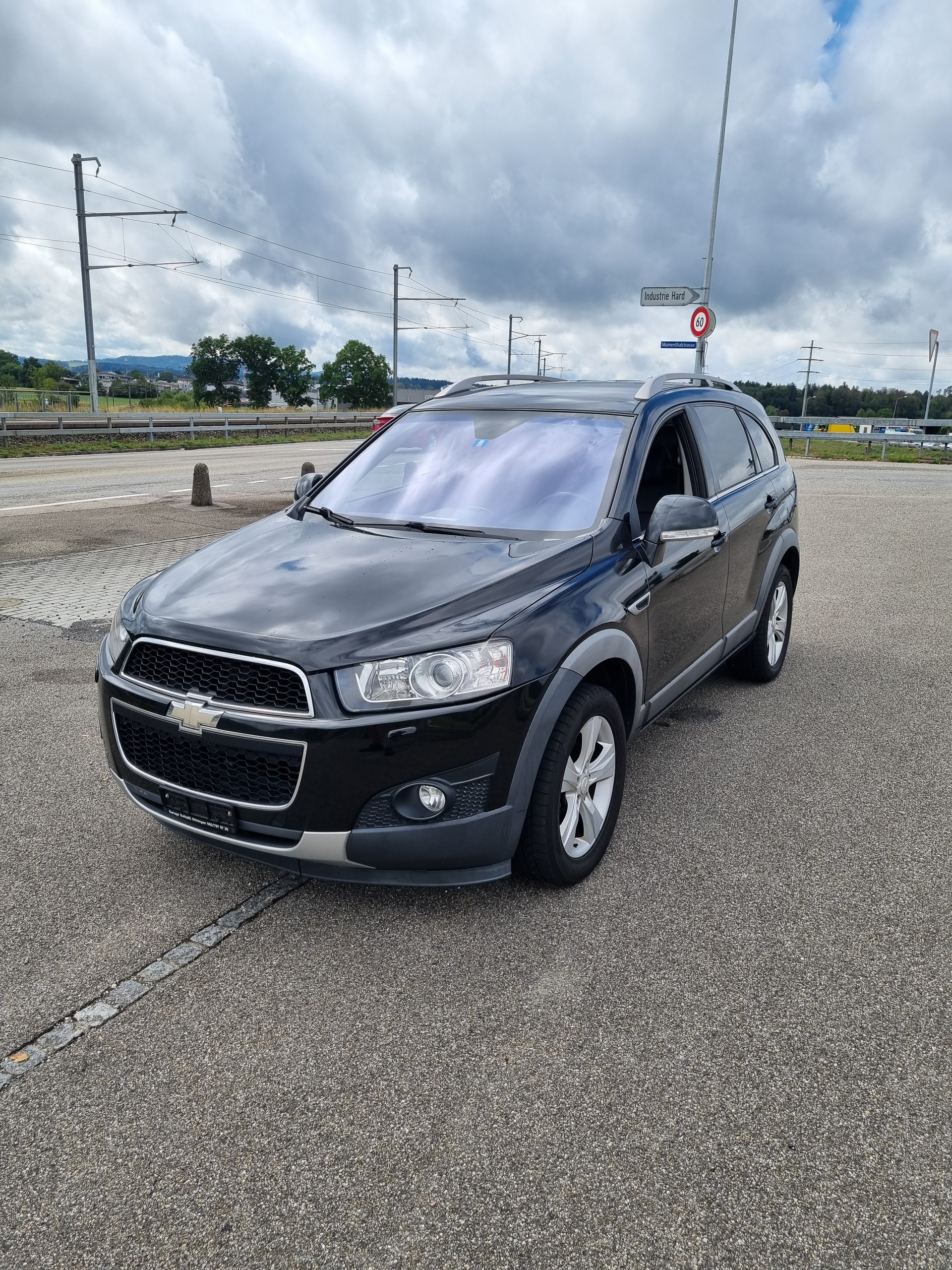 CHEVROLET Captiva 2.4 100 Anniversary 4WD Automatic-image-0