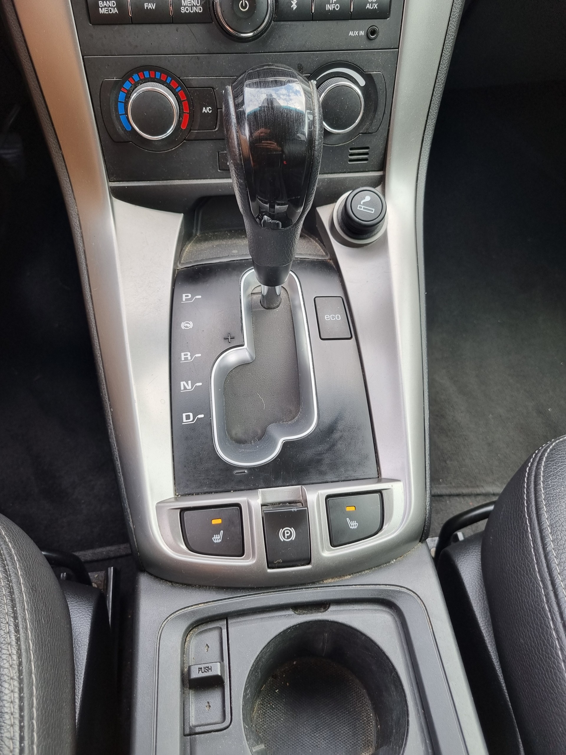 CHEVROLET Captiva 2.4 100 Anniversary 4WD Automatic-image-14