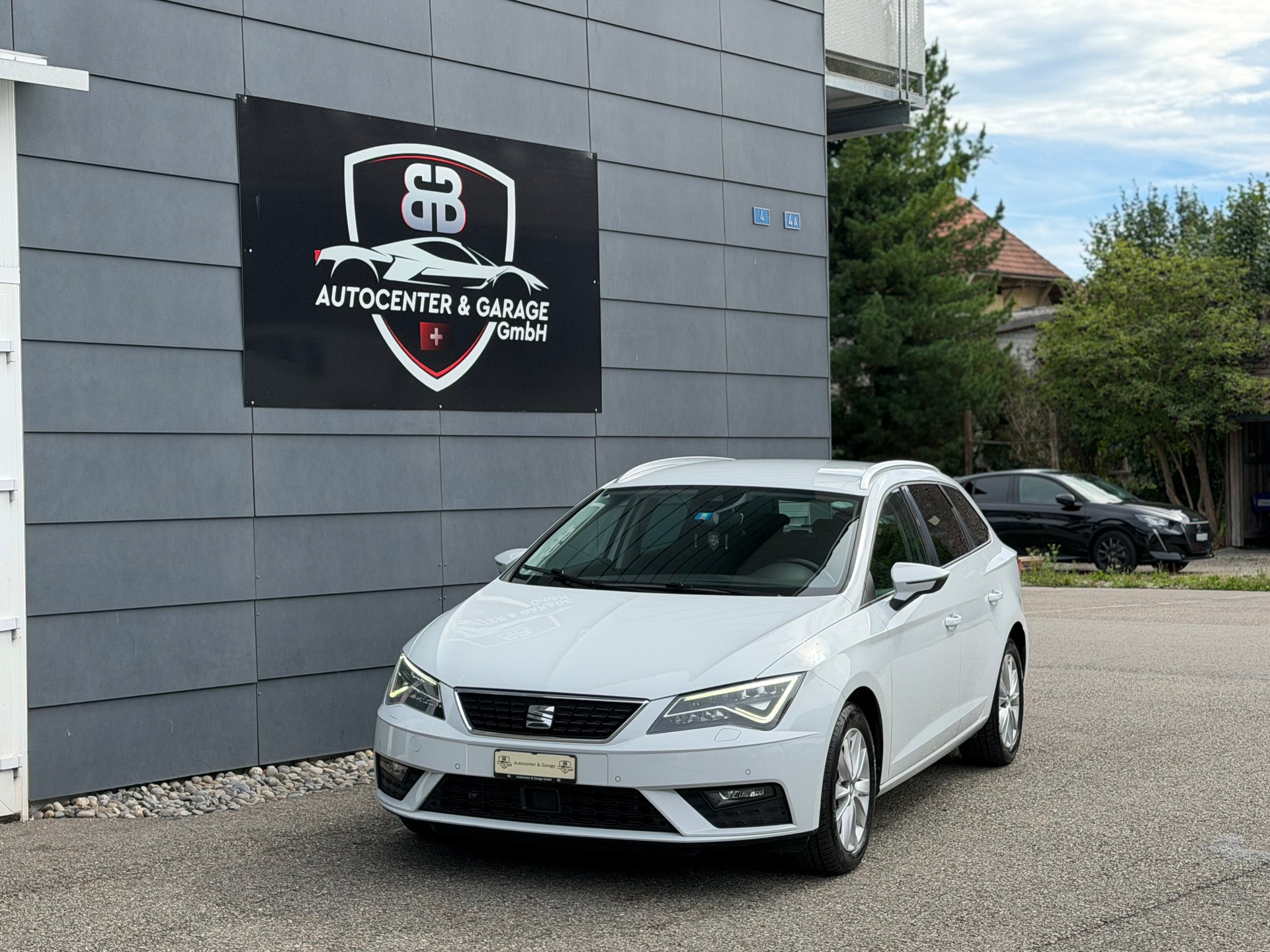 SEAT Leon ST 2.0 TDI CR Style 4Drive DSG-image-0
