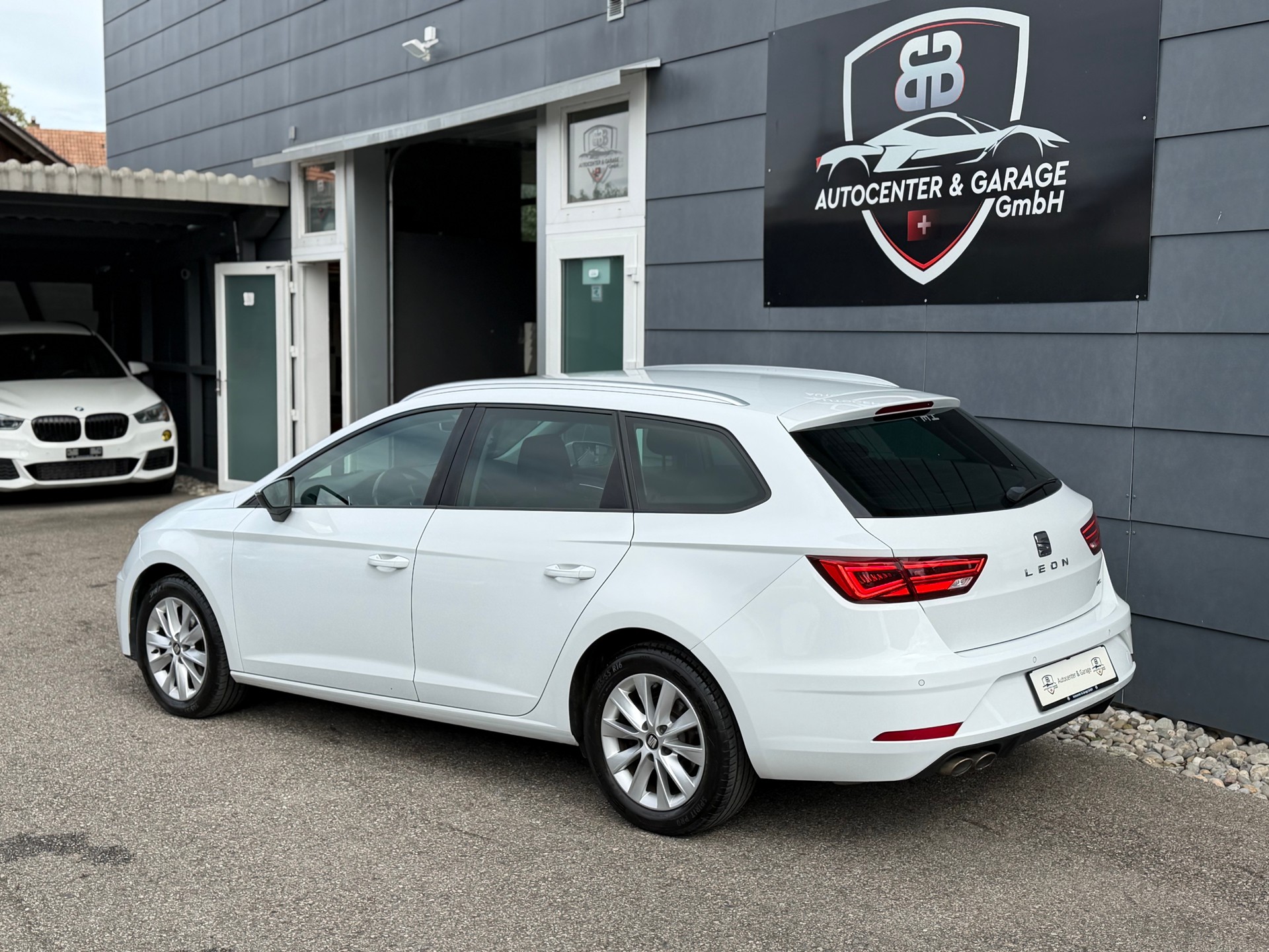 SEAT Leon ST 2.0 TDI CR Style 4Drive DSG-image-4
