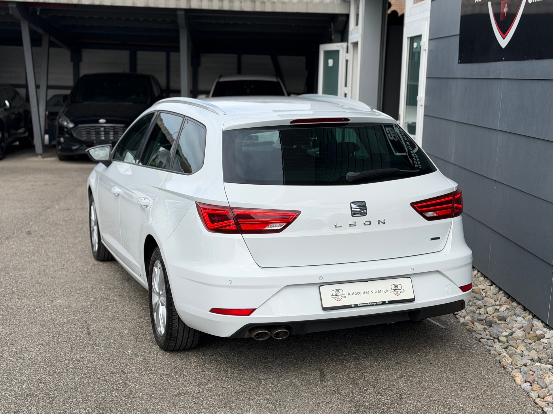 SEAT Leon ST 2.0 TDI CR Style 4Drive DSG-image-5