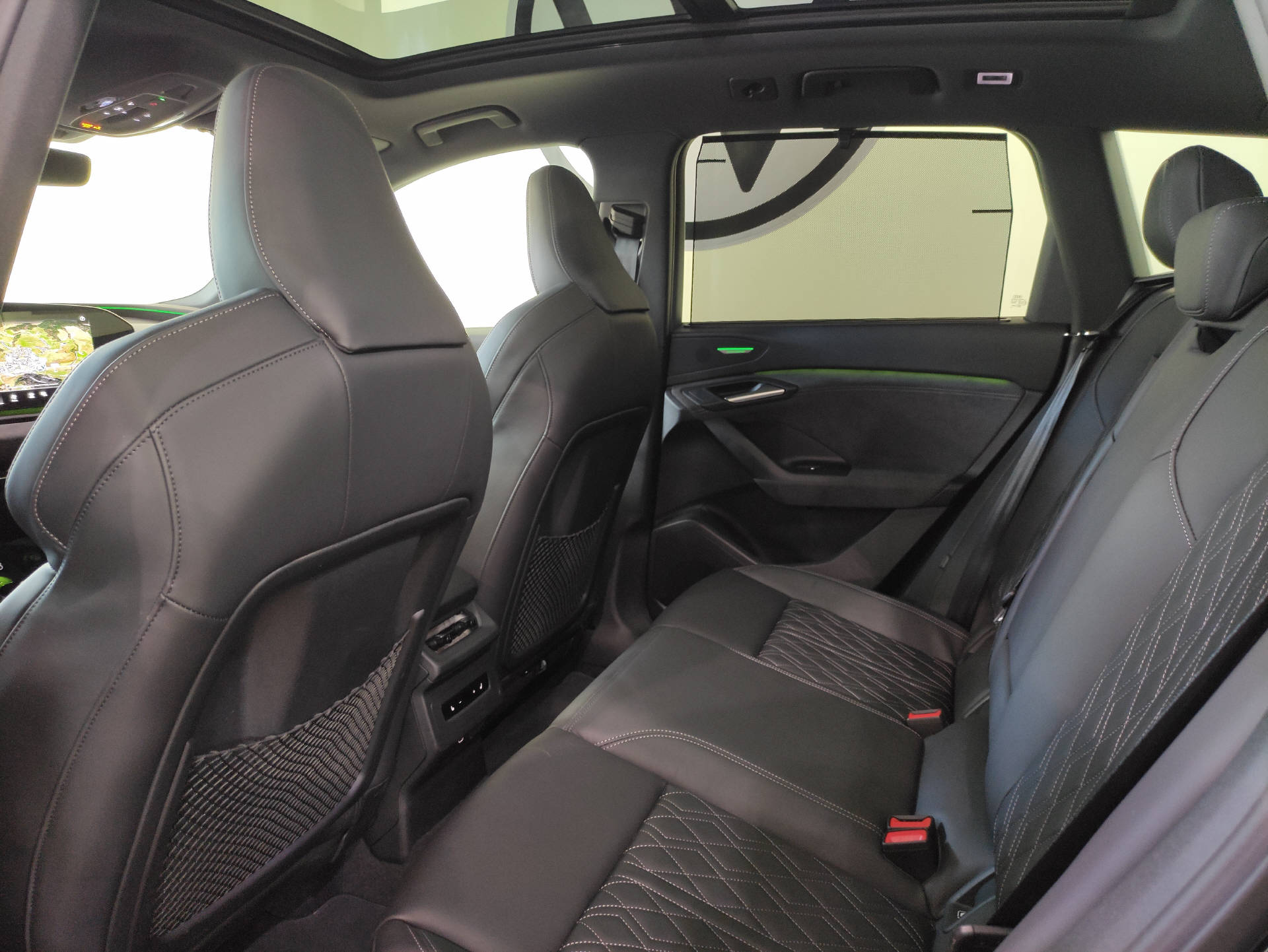 AUDI SQ6 e-tron quattro-image-16