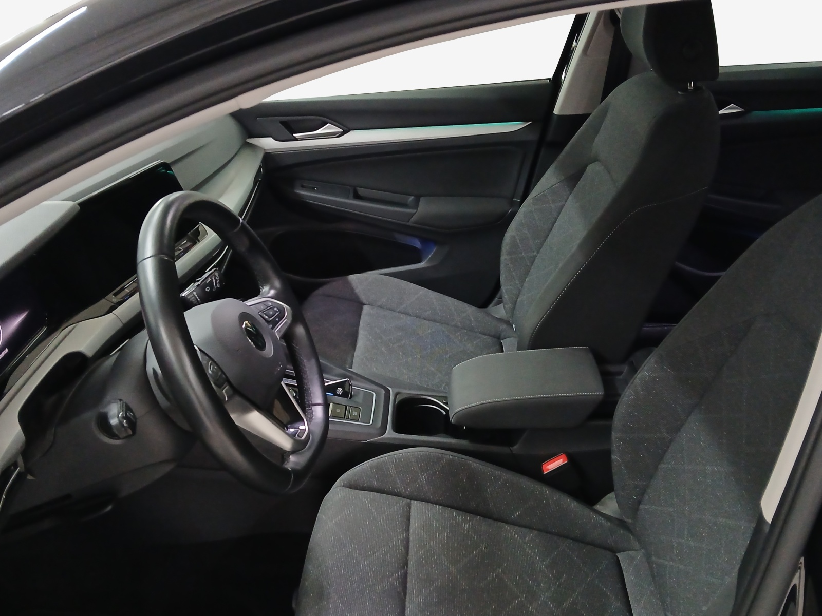 VW Golf 1.5 e TSI ACT Life DSG-image-7