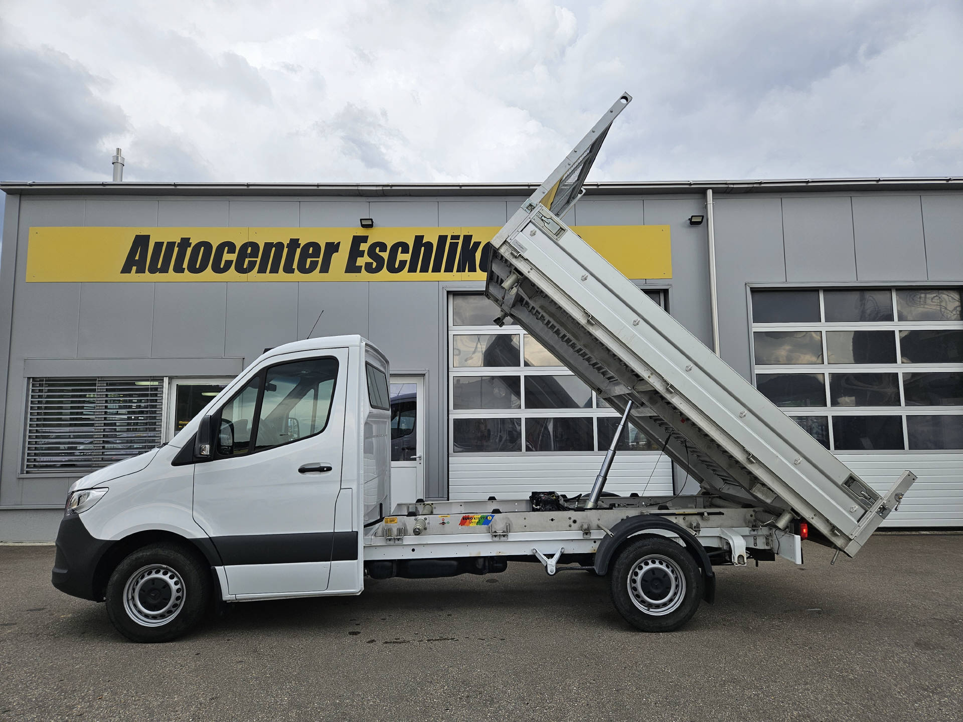 MERCEDES-BENZ Sprinter 317 Kab.-Ch. 3665 S 2.0 CDI 170* Automat * Klima * 3-Seitenkipper * Gratis-Service *