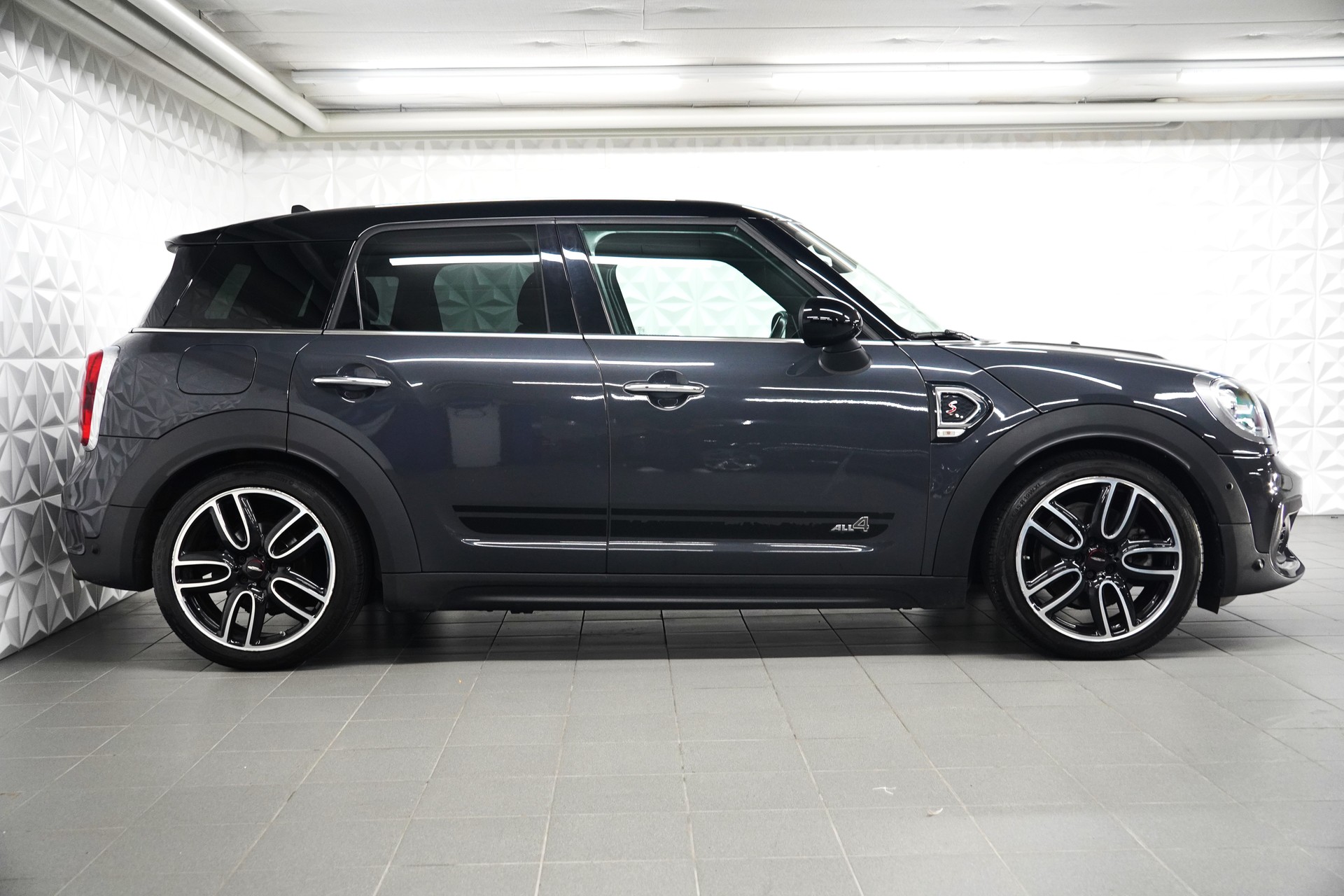 MINI Mini Countryman John Cooper Works ALL4 Steptronic-image-5