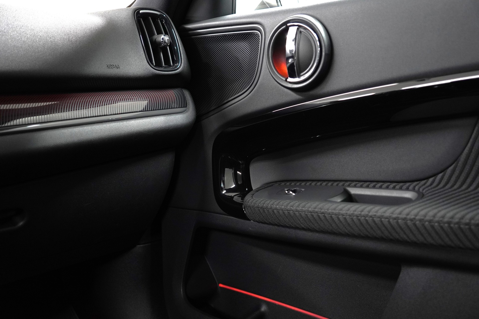 MINI Mini Countryman John Cooper Works ALL4 Steptronic-image-18
