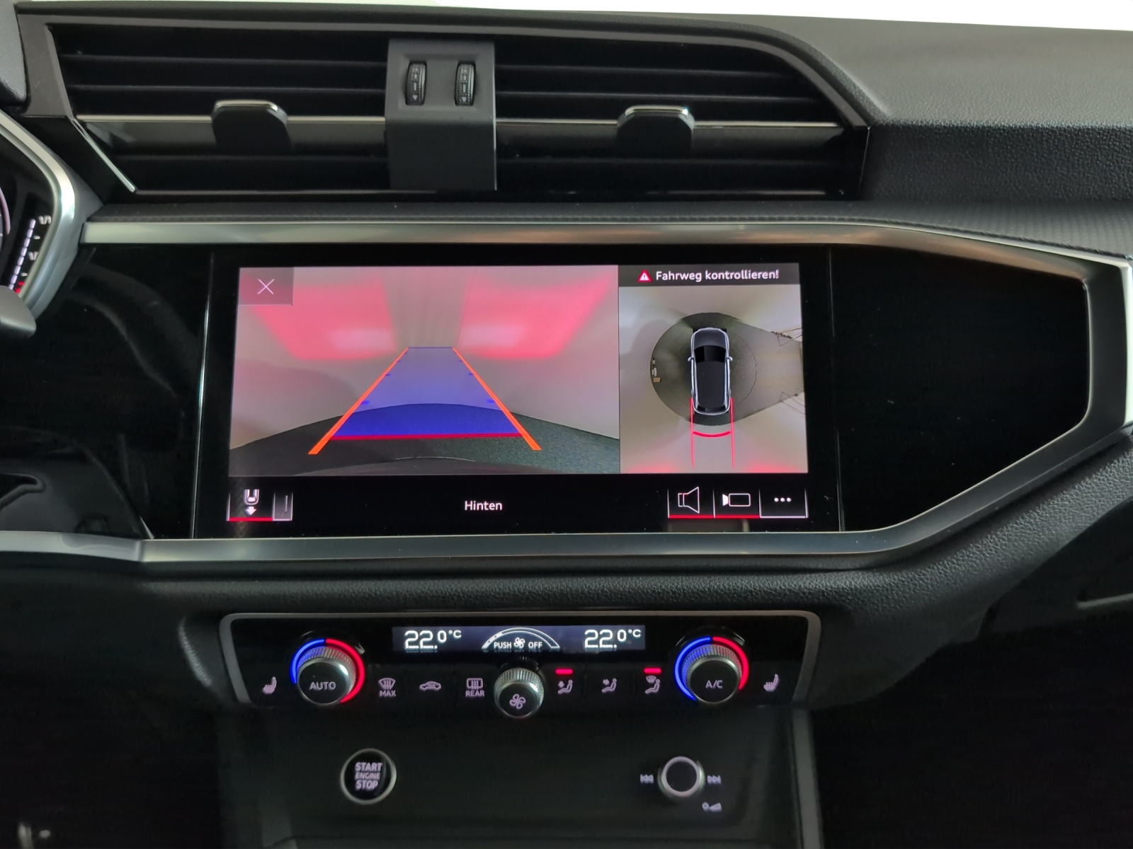 AUDI Q3 35 TFSI S line Attraction S-tronic-image-12