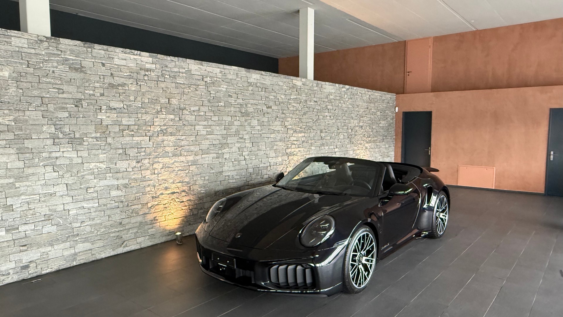 PORSCHE 911 Turbo S Cabriolet (992.2) PDK-image-0