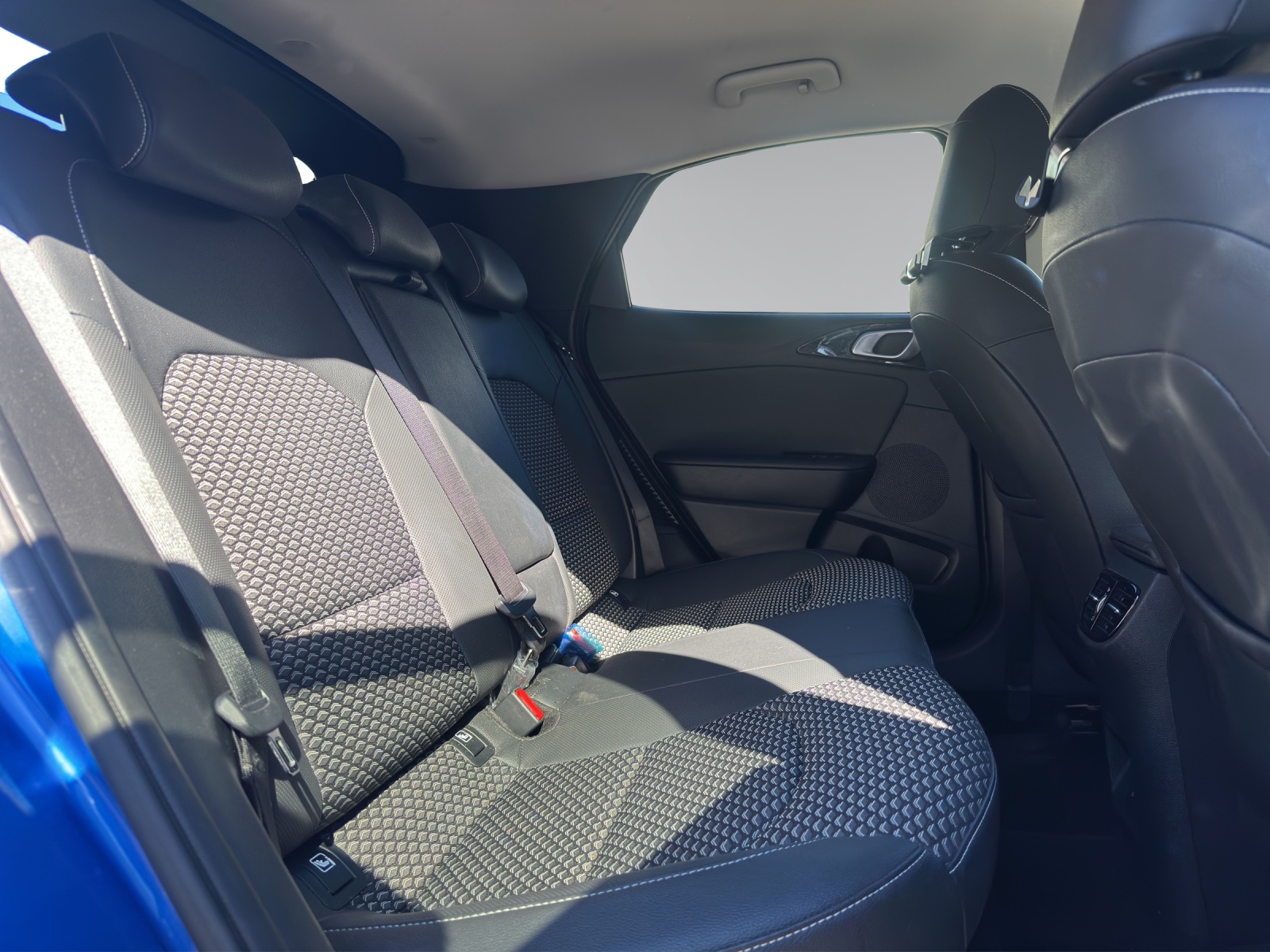 KIA Xceed 1.6 GDi Plug-in Hybrid Style DCT-image-12