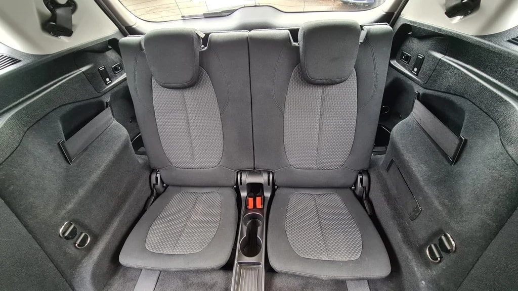 BMW 218d xDrive Gran Tourer Steptronic ** 7-Plätzer ** Gr-Navi ** RF-Kamera ** Anh-Kupplung ** Frisch Ab MFK & Service **-image-13