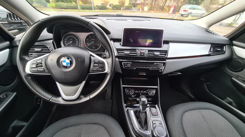 BMW 218d xDrive Gran Tourer Steptronic ** 7-Plätzer ** Gr-Navi ** RF-Kamera ** Anh-Kupplung ** Frisch Ab MFK & Service **-image-11