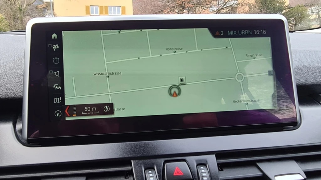BMW 218d xDrive Gran Tourer Steptronic ** 7-Plätzer ** Gr-Navi ** RF-Kamera ** Anh-Kupplung ** Frisch Ab MFK & Service **-image-9