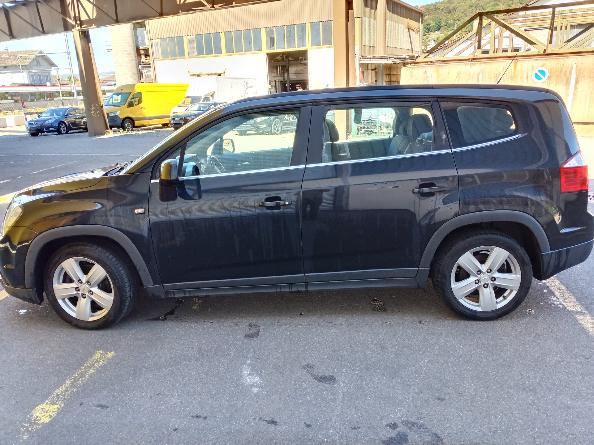 CHEVROLET Orlando 2.0 VCDi LT-image-11