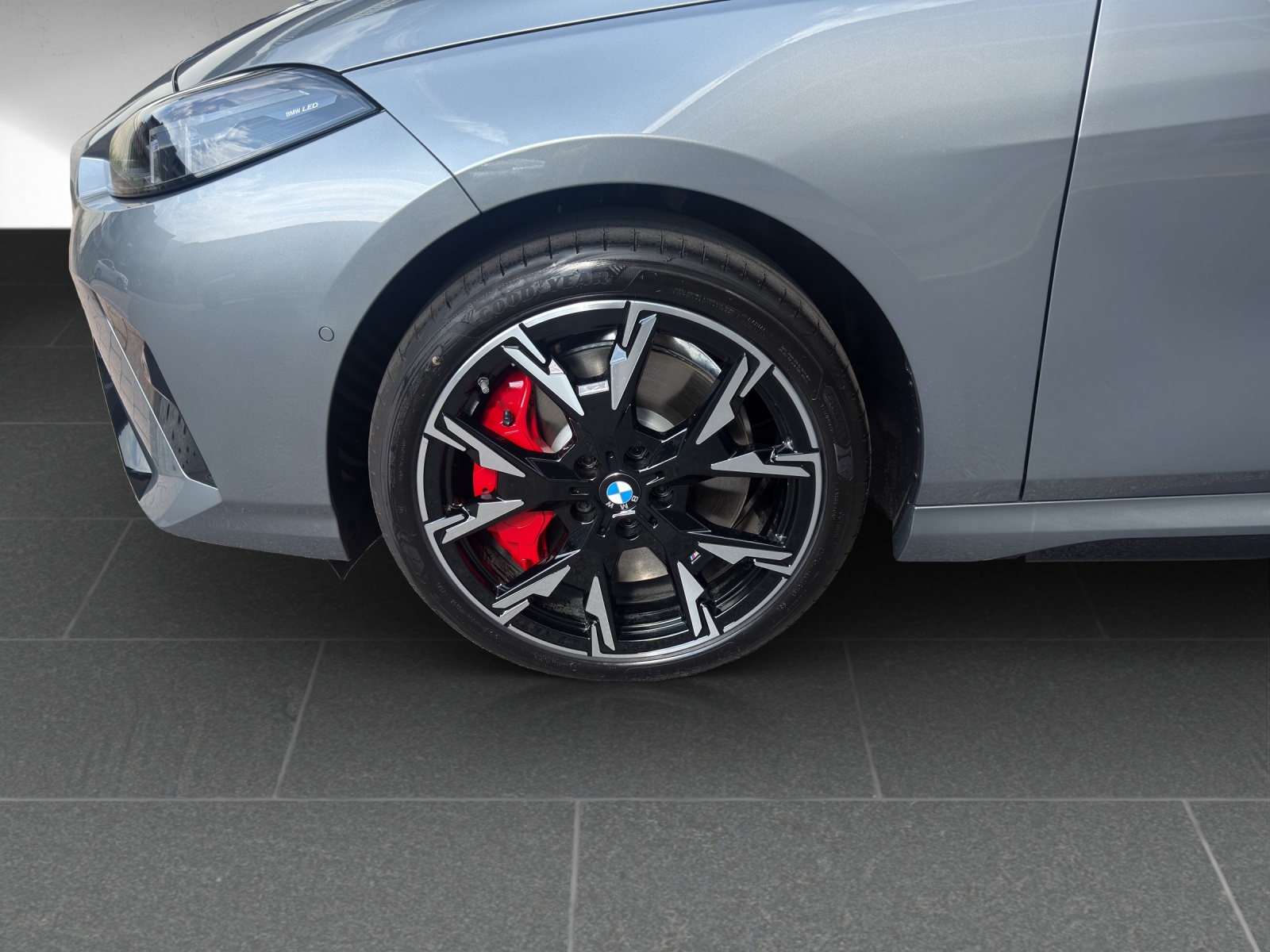 BMW 123 xDrive M Sport Pro Steptronic-image-8