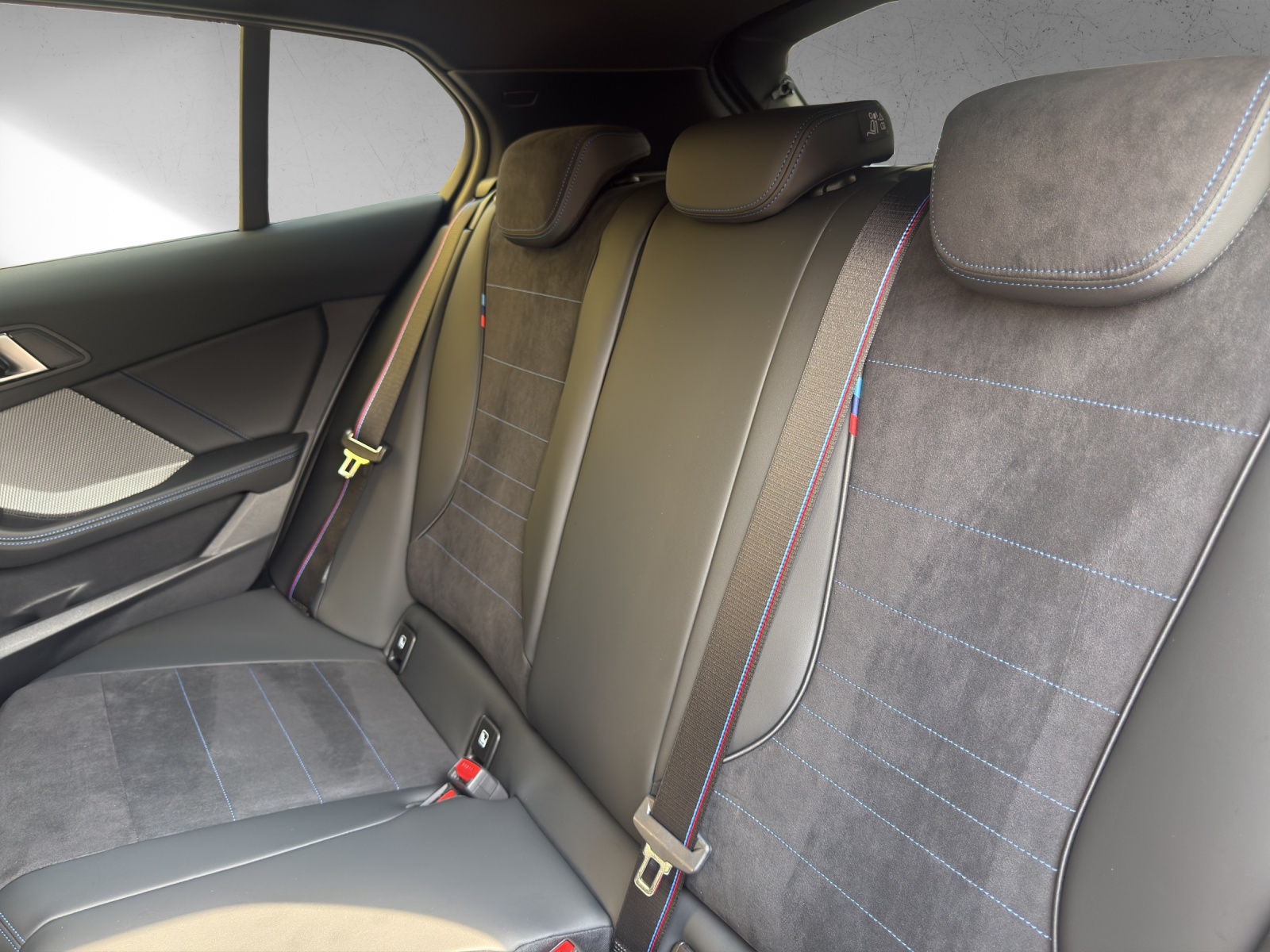 BMW 123 xDrive M Sport Pro Steptronic-image-16