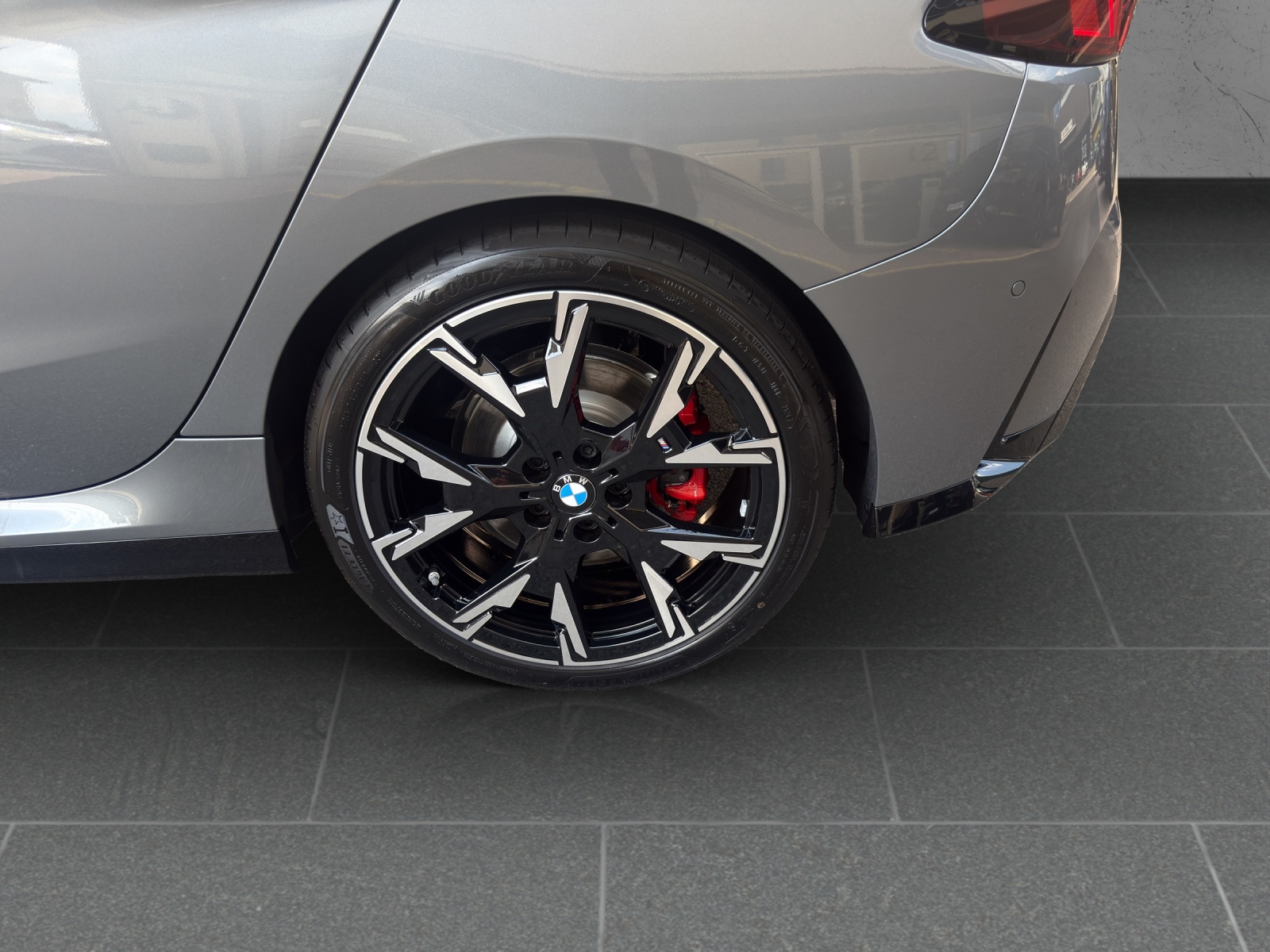BMW 123 xDrive M Sport Pro Steptronic-image-11