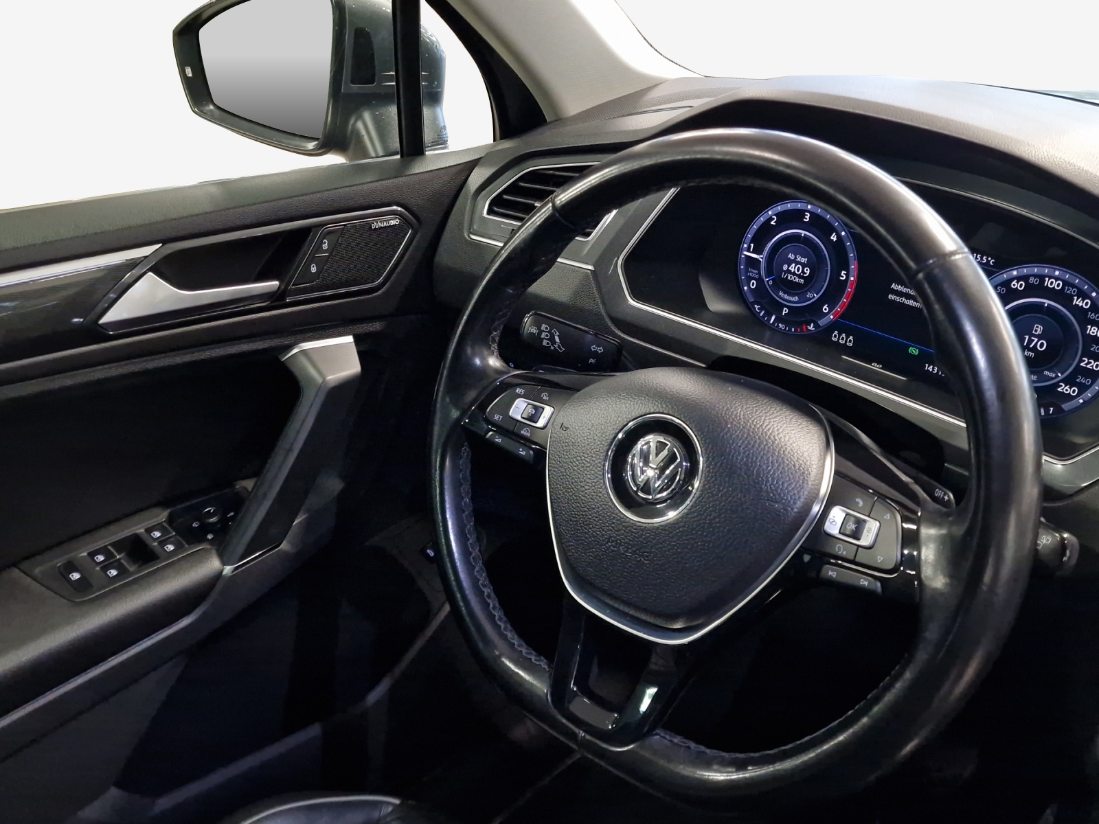 VW Tiguan 2.0 TDI SCR Highline 4Motion DSG-image-14