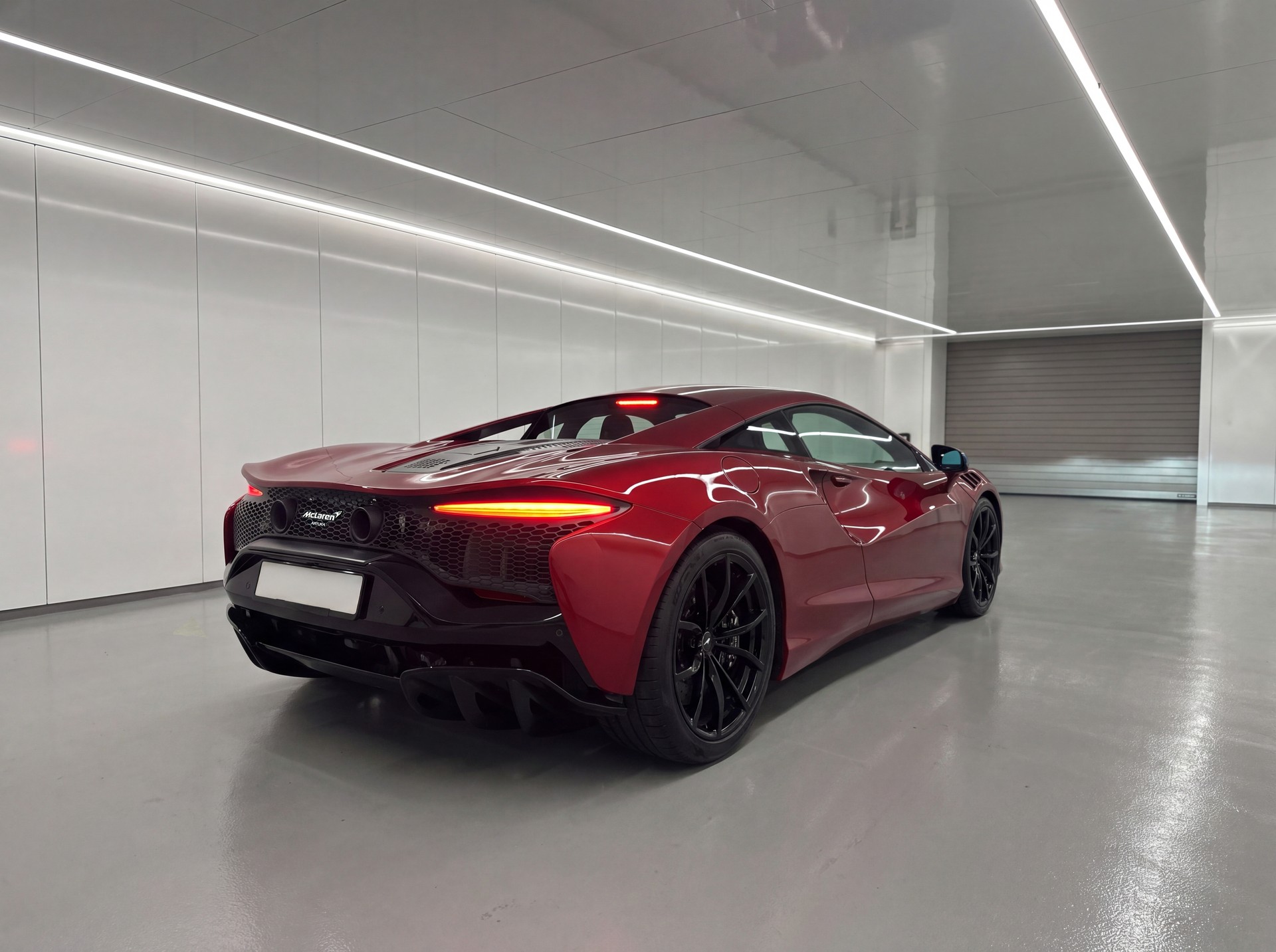 McLAREN ARTURA-image-2