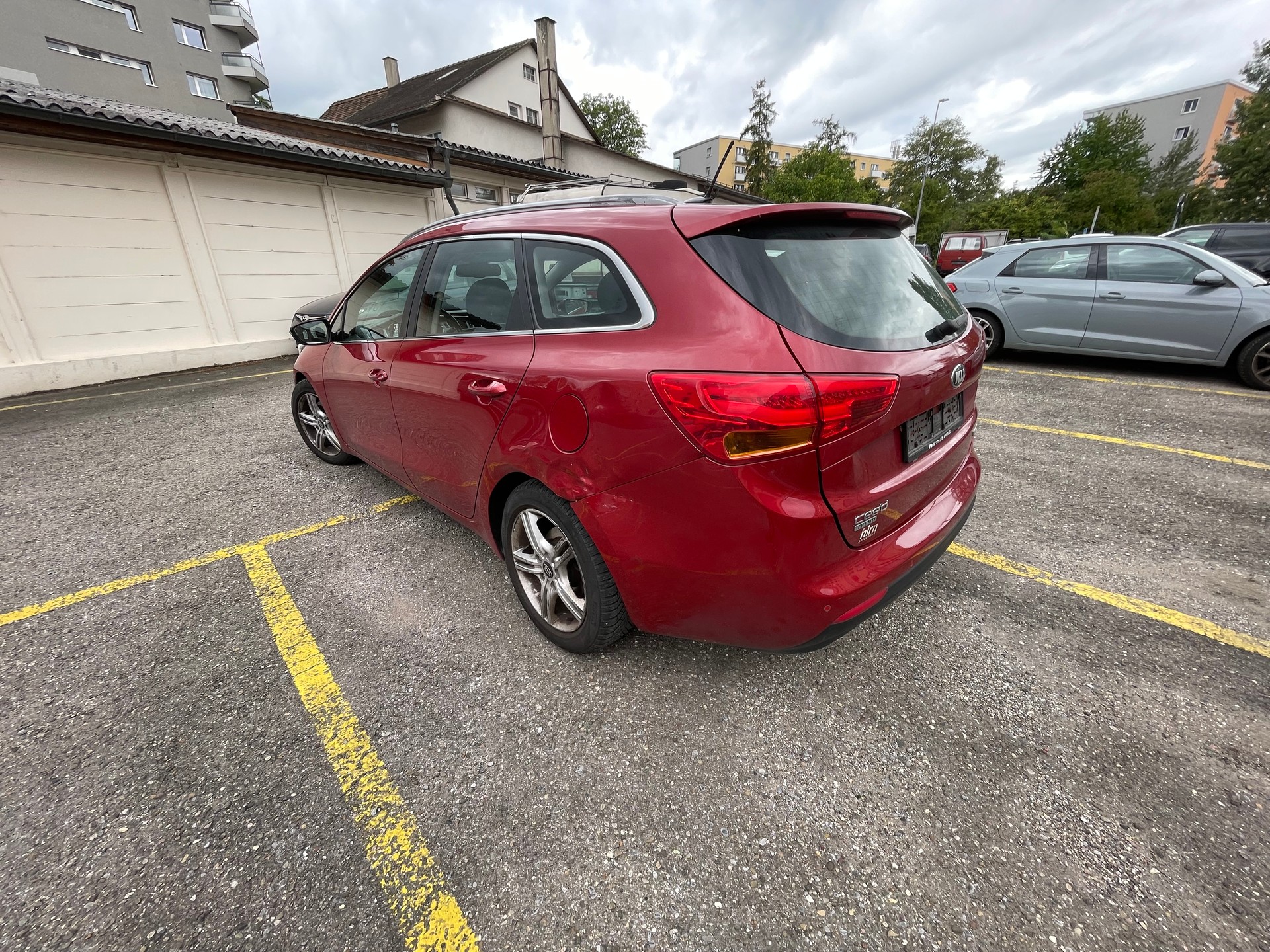 KIA Cee'd Sportswagon 1.6 GDi Trend-image-3