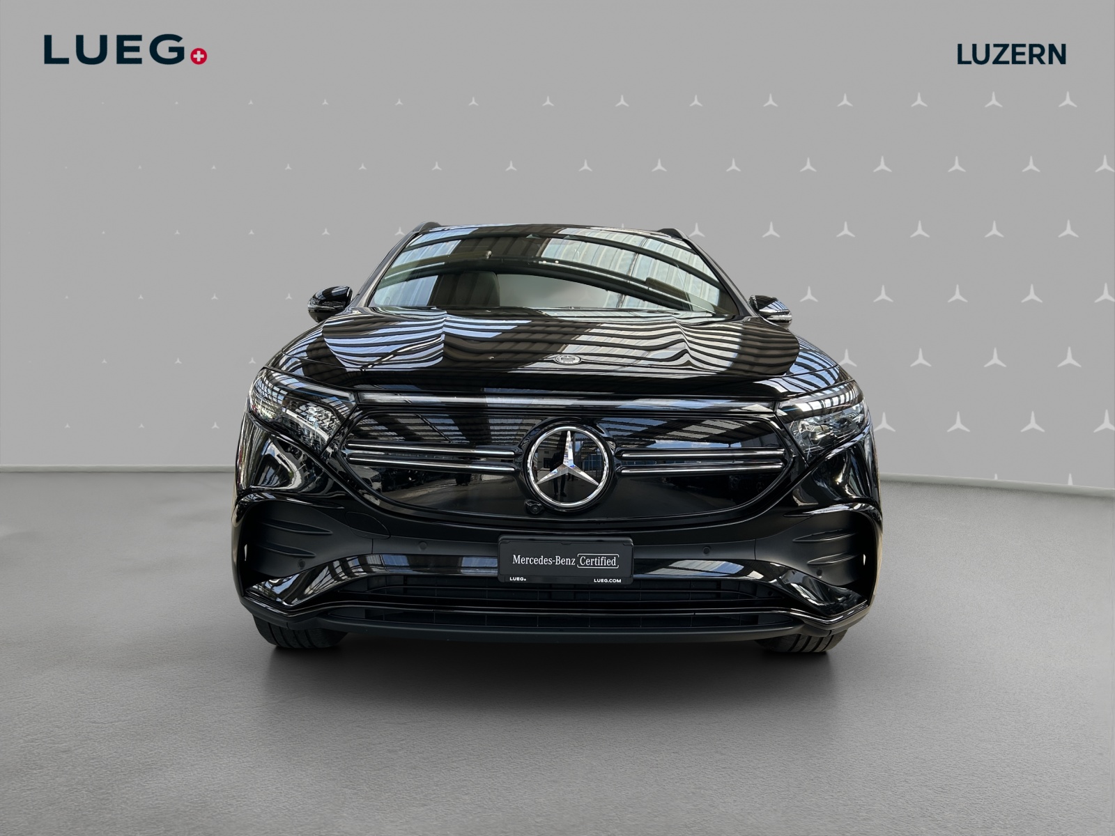 MERCEDES-BENZ EQA 350 AMG Line 4Matic-image-5