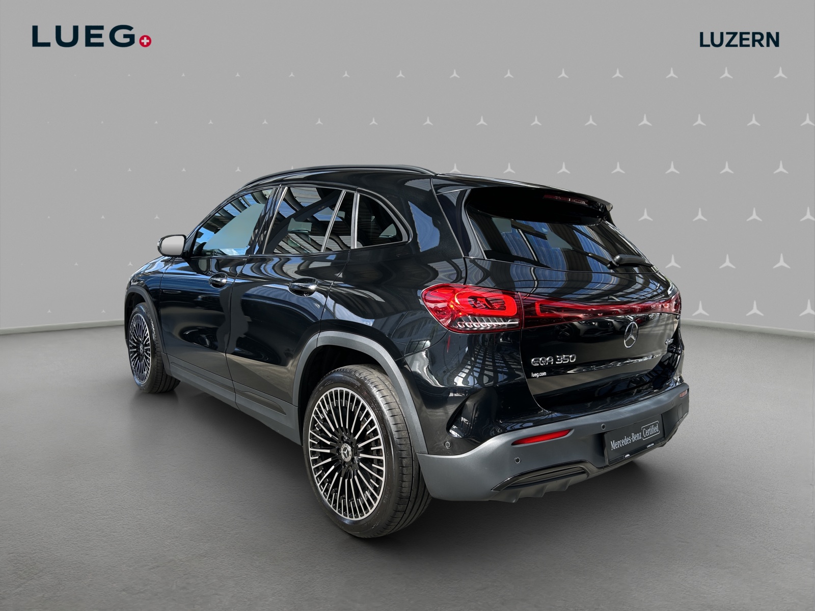 MERCEDES-BENZ EQA 350 AMG Line 4Matic-image-2