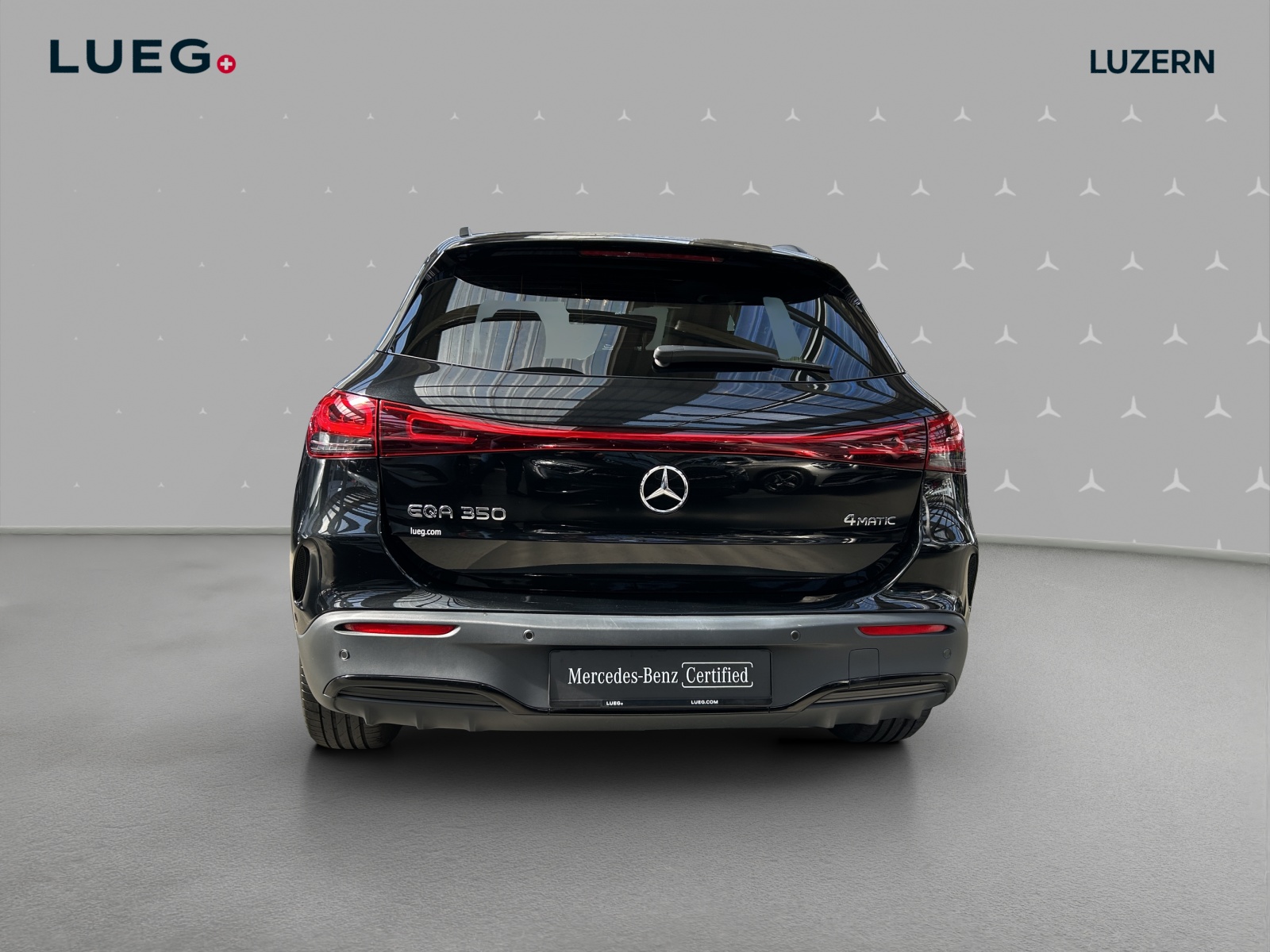 MERCEDES-BENZ EQA 350 AMG Line 4Matic-image-3