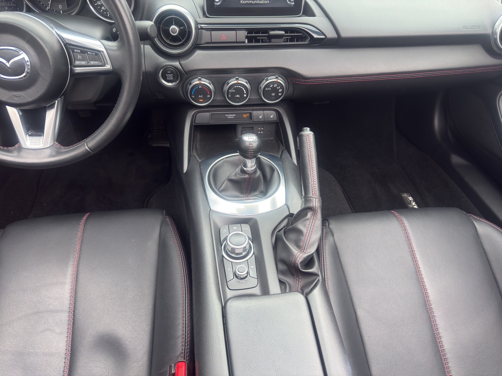 MAZDA MX-5 1.5 Revolution-image-13