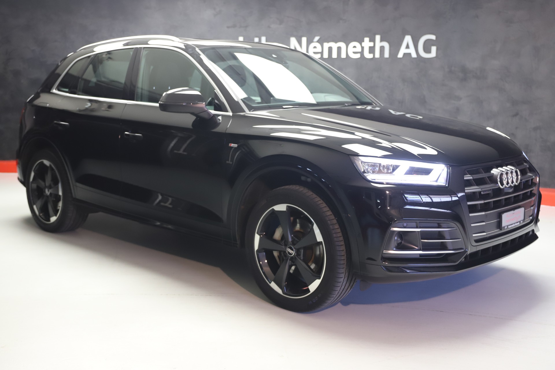 AUDI Q5 55 TFSI e quattro-image-0