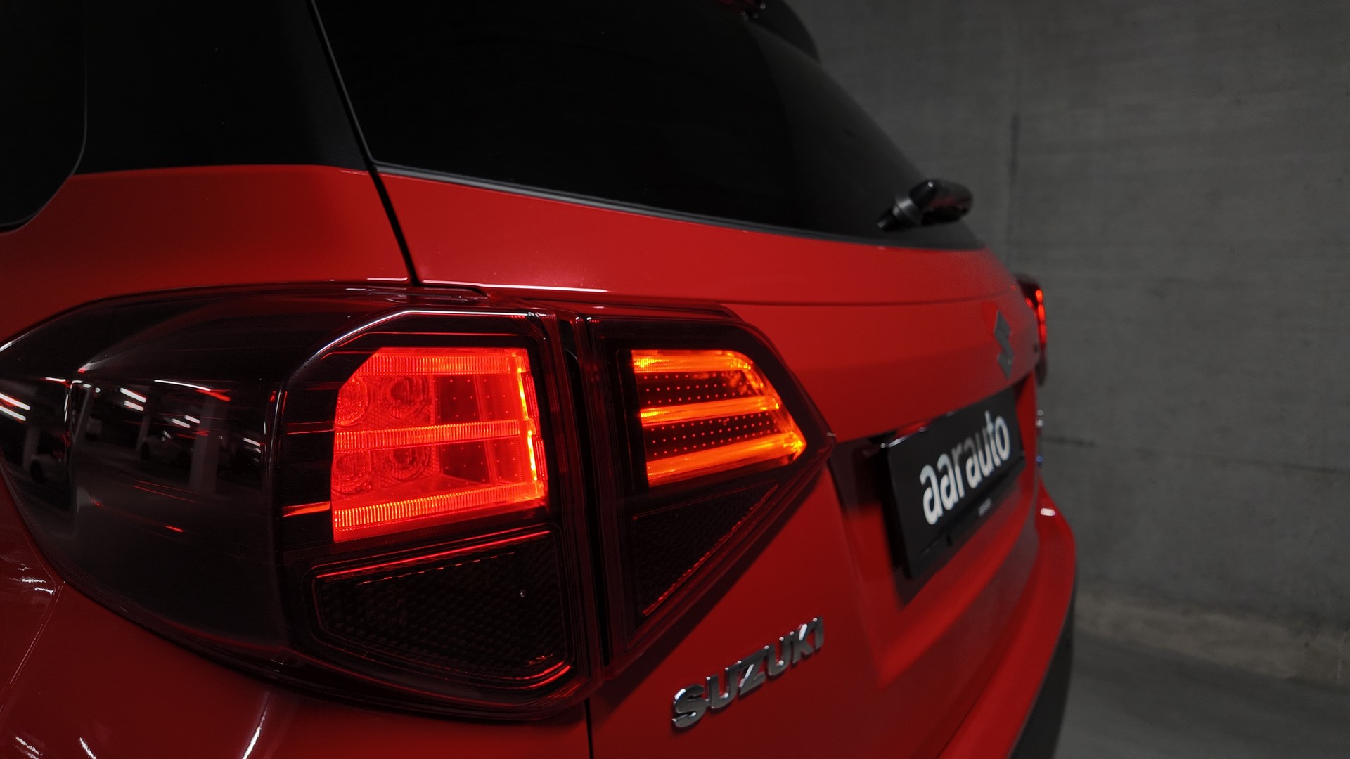 SUZUKI Vitara 1.5 Hybrid Edition 35 Top 4x4 AGS-image-7
