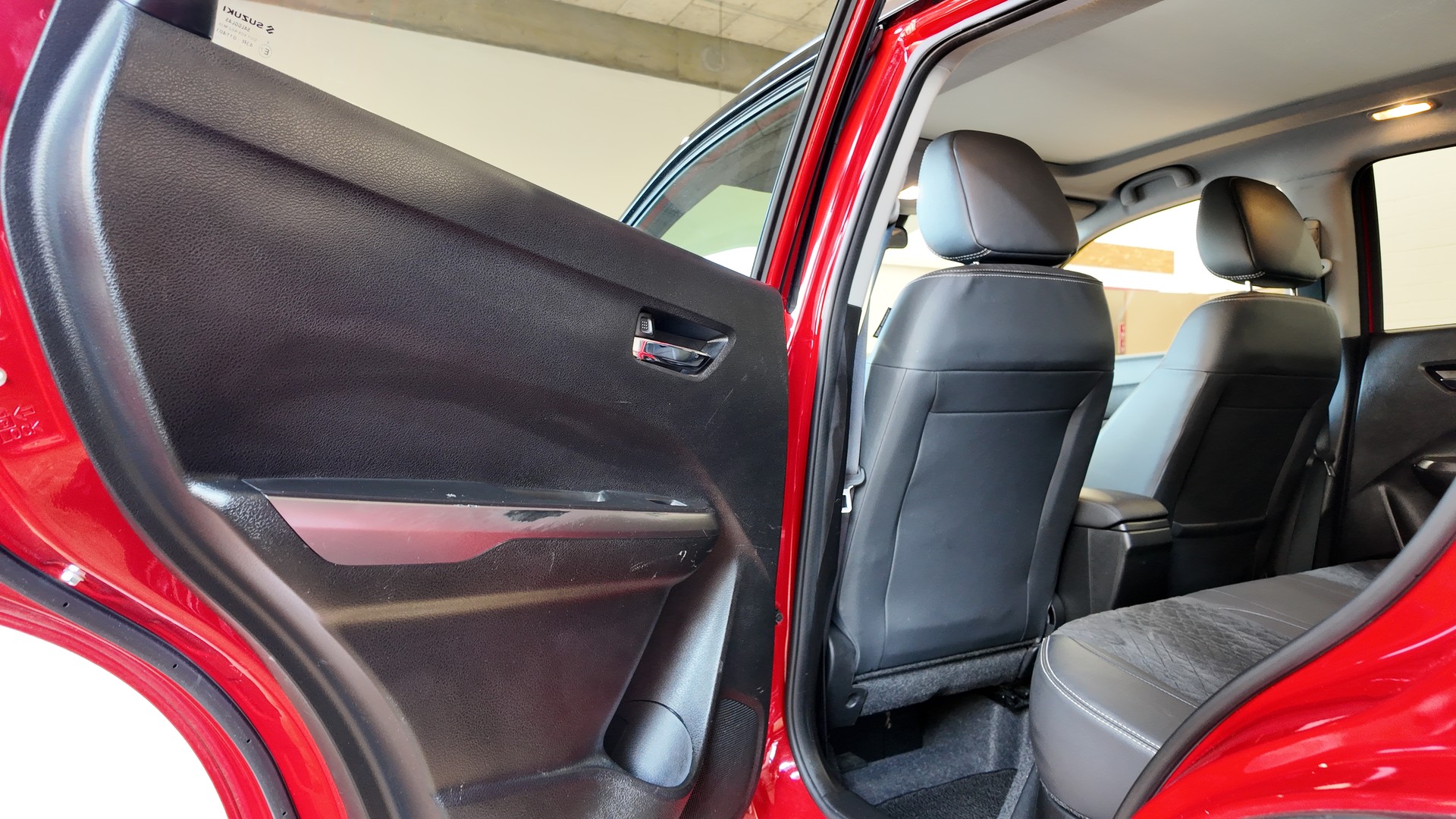 SUZUKI Vitara 1.5 Hybrid Edition 35 Top 4x4 AGS-image-22