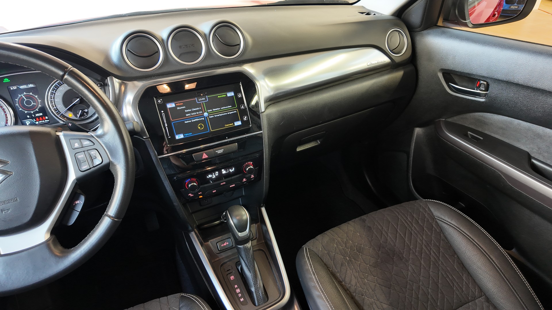SUZUKI Vitara 1.5 Hybrid Edition 35 Top 4x4 AGS-image-11