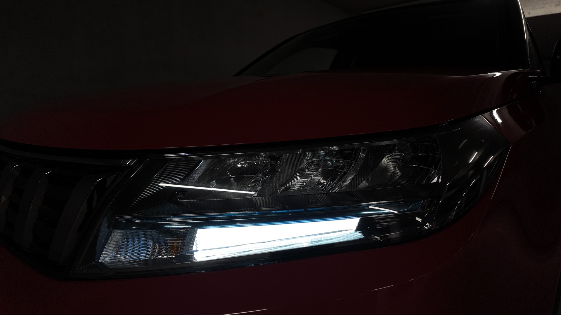 SUZUKI Vitara 1.5 Hybrid Edition 35 Top 4x4 AGS-image-6