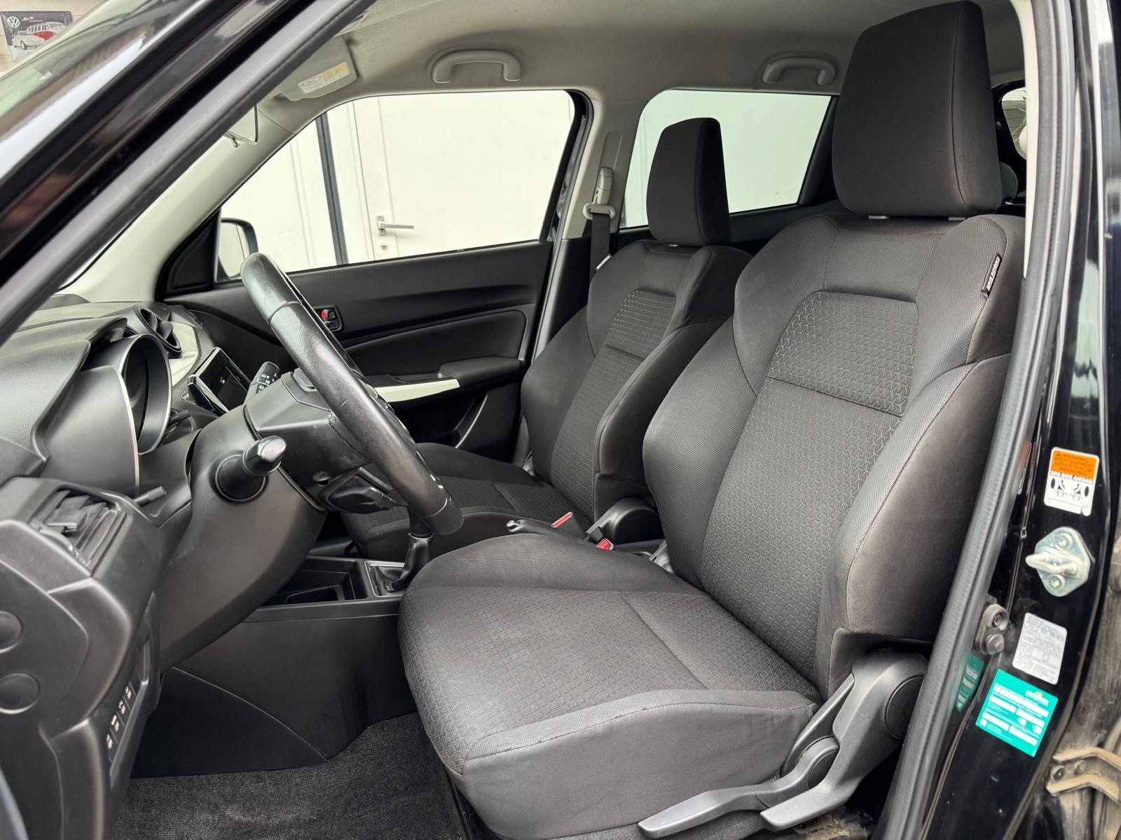 SUZUKI Swift 1.2i 16V SHVS Compact Top Hybrid Allgrip 4x4-image-8