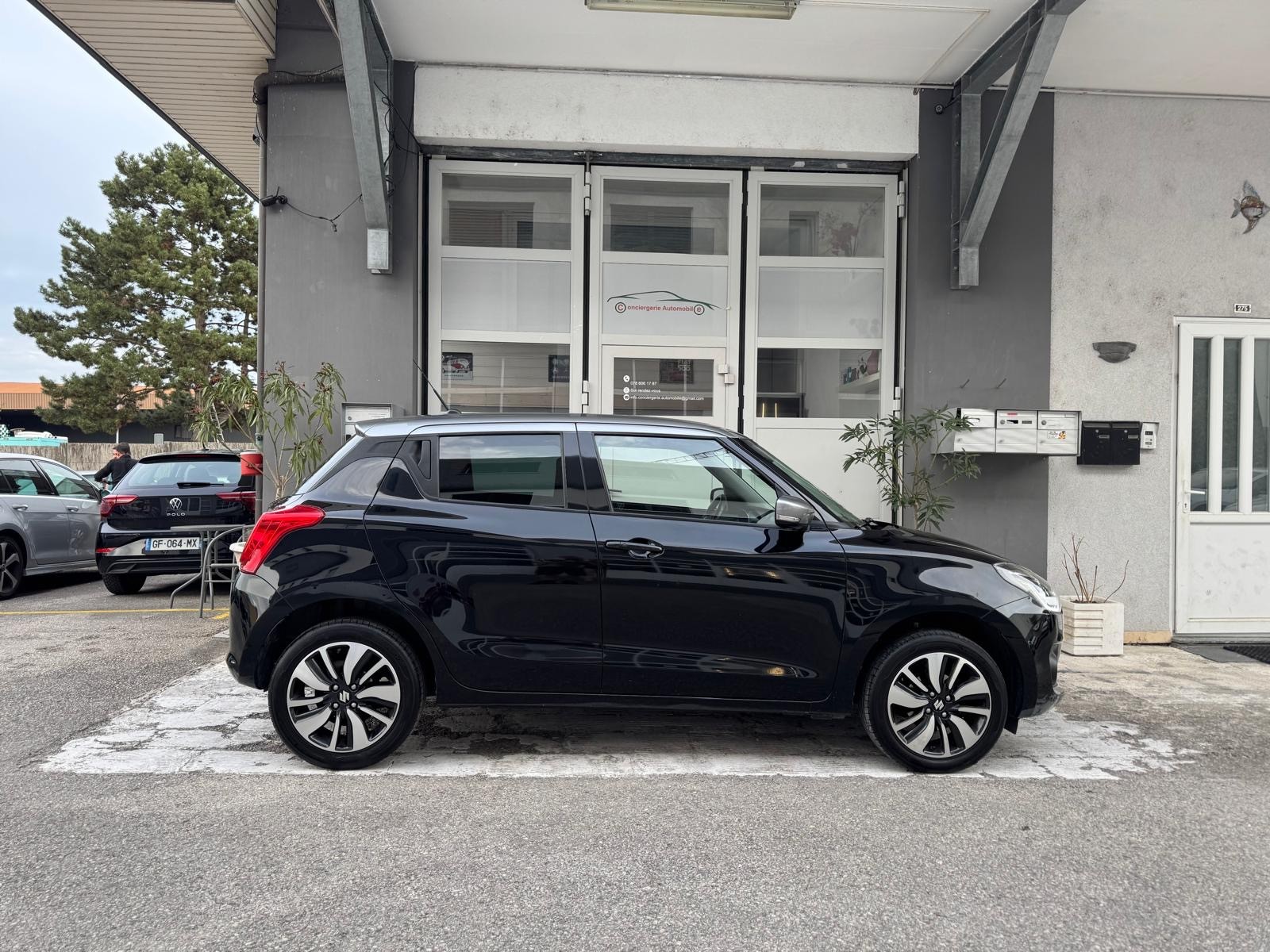 SUZUKI Swift 1.2i 16V SHVS Compact Top Hybrid Allgrip 4x4-image-2