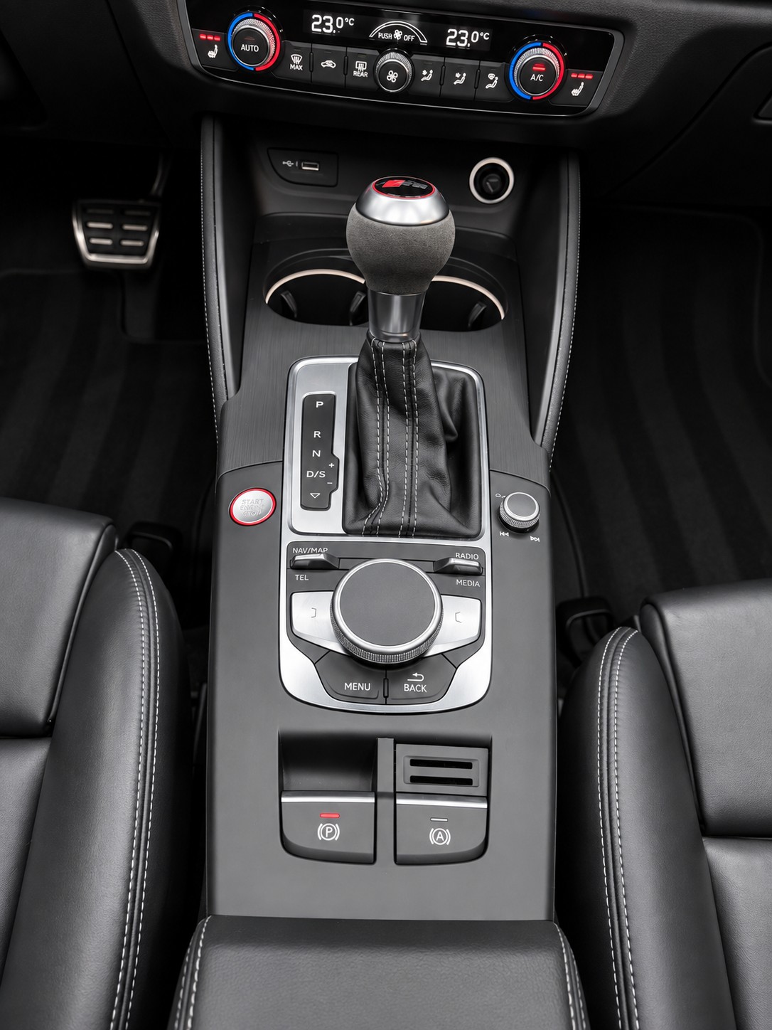 AUDI RS3 Sportback 2.5 TSI quattro S-tronic-image-19