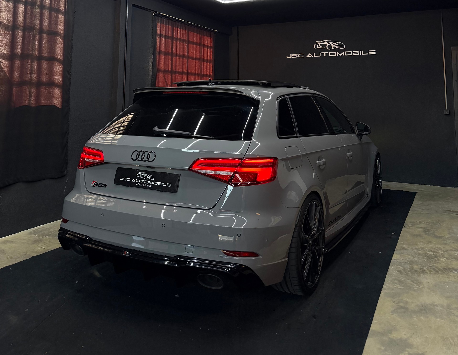 AUDI RS3 Sportback 2.5 TSI quattro S-tronic-image-3