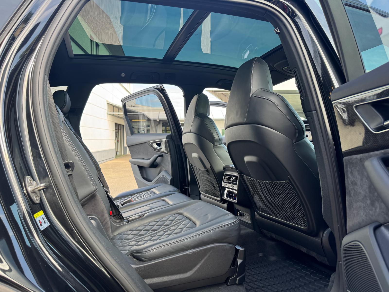 AUDI SQ7 TFSI quattro tiptronic-image-15