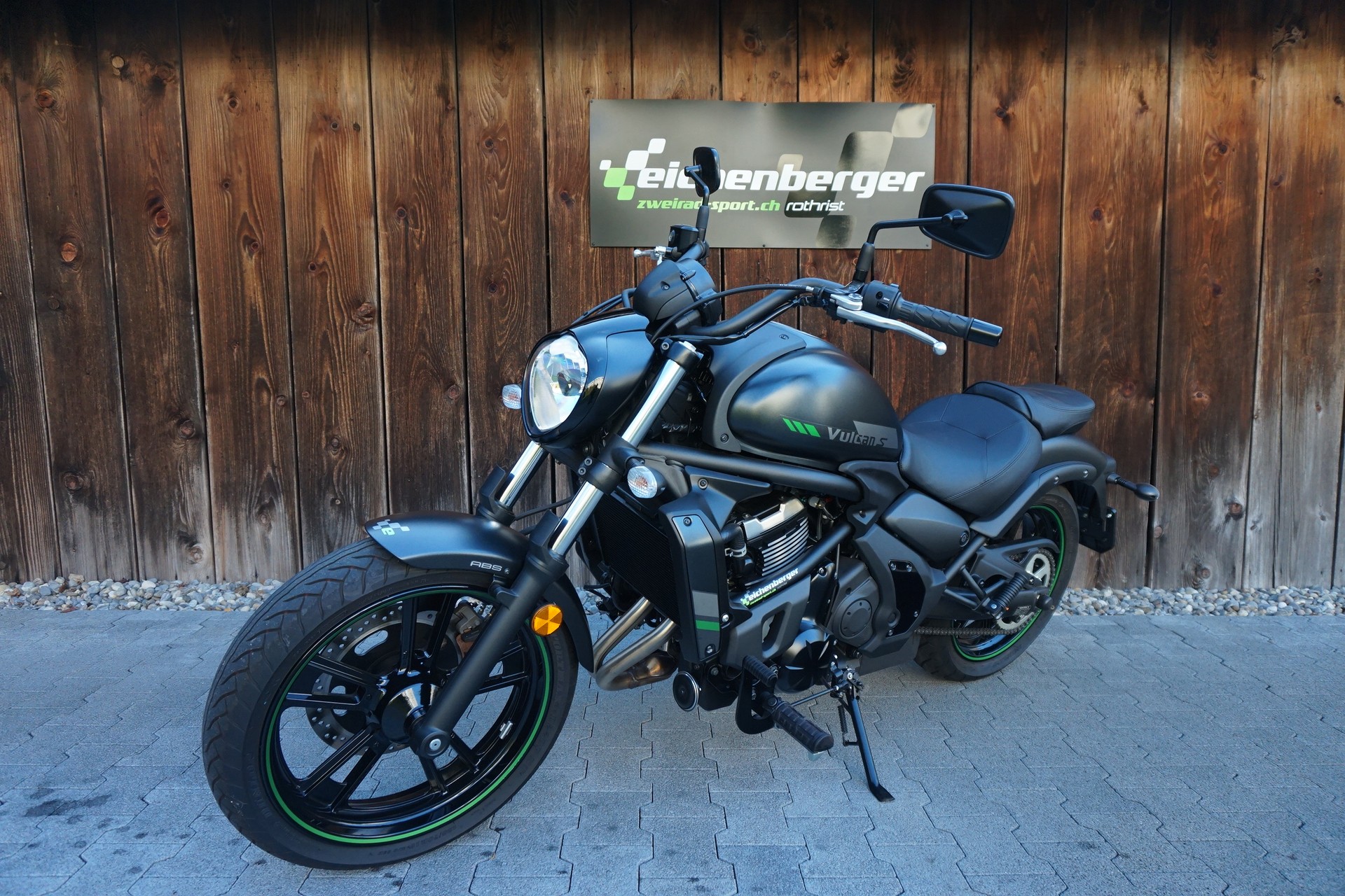 KAWASAKI Vulcan S ABS (35kW)-showroom-element-1
