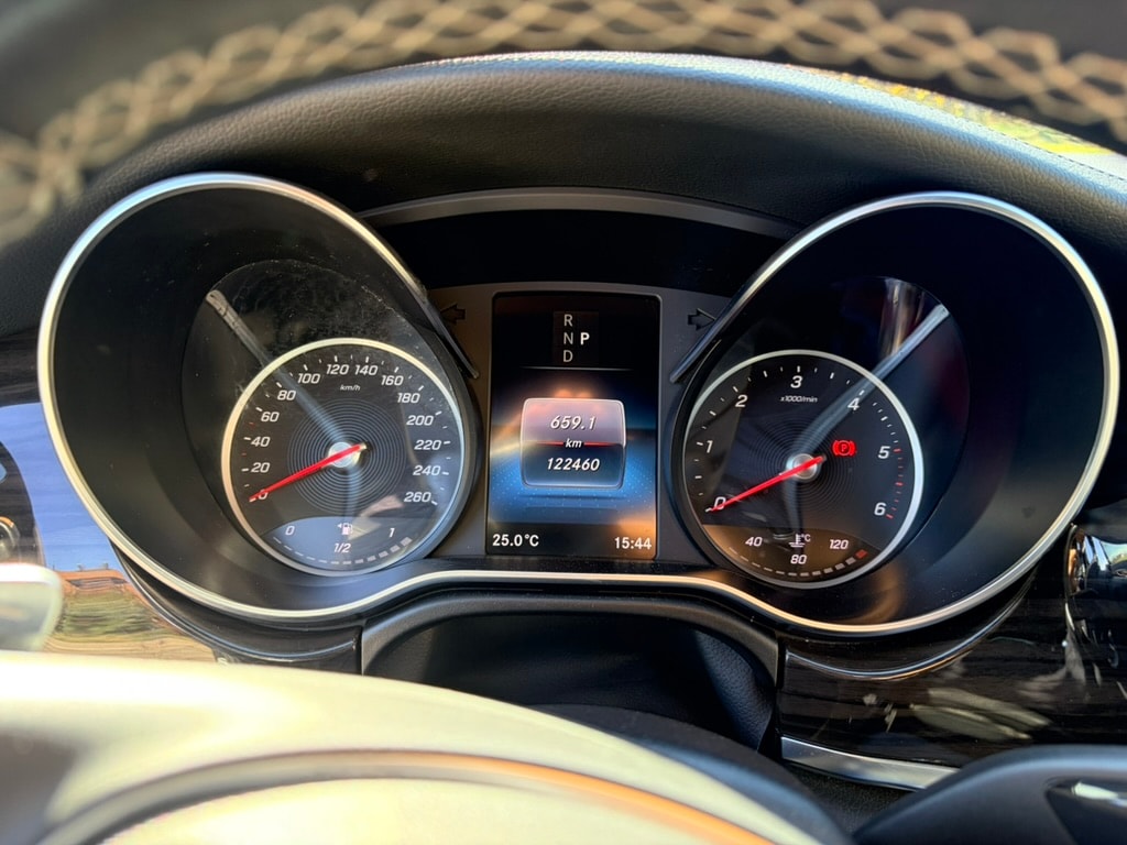 MERCEDES-BENZ V 300 d Swiss Ed. lang 4matic-image-7
