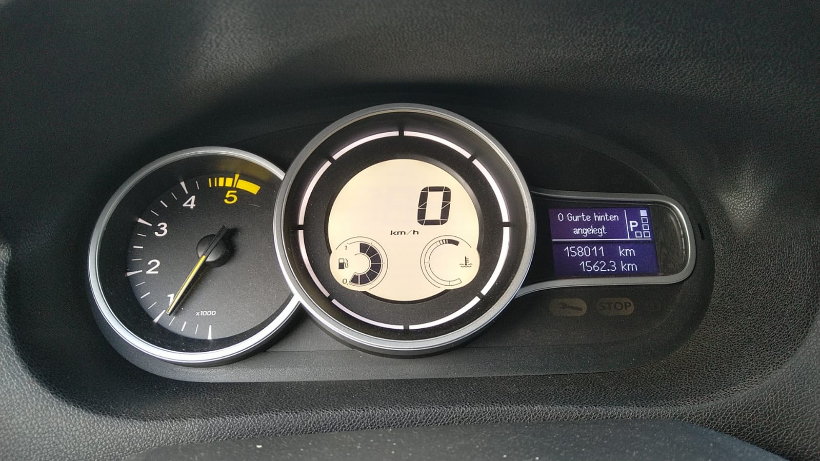 RENAULT Mégane Grandtour 1.5 dCi Dynamique EDC-image-6