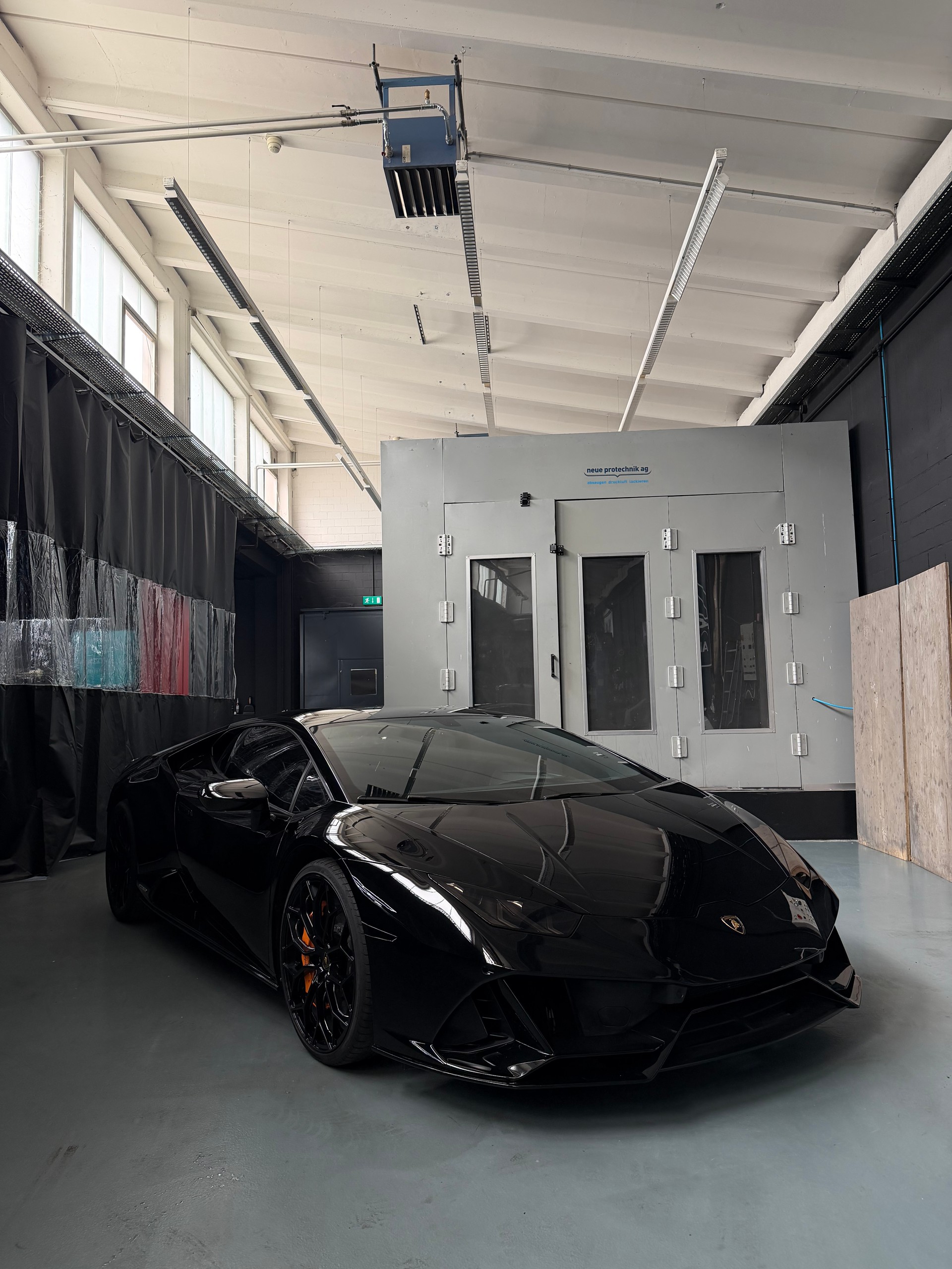 LAMBORGHINI Huracan EVO Coupé DCT-image-2