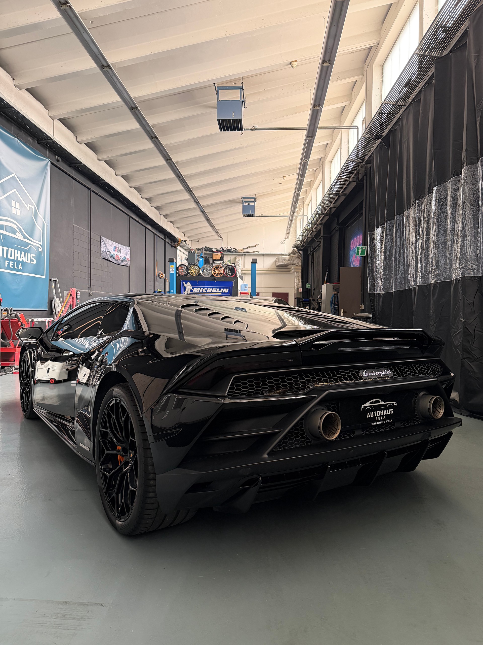 LAMBORGHINI Huracan EVO Coupé DCT-image-9