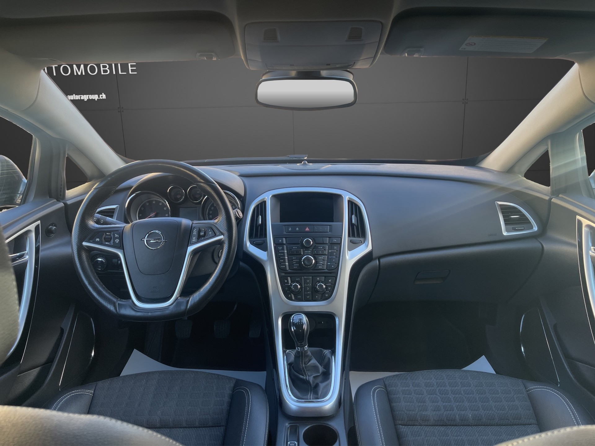 OPEL Astra GTC 1.6i 16V Sport-image-11