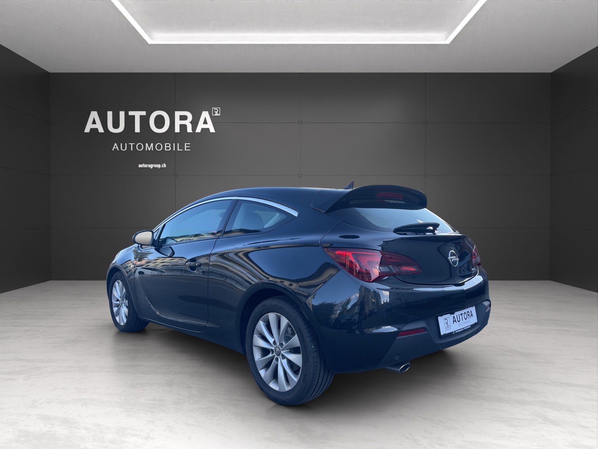 OPEL Astra GTC 1.6i 16V Sport-image-3