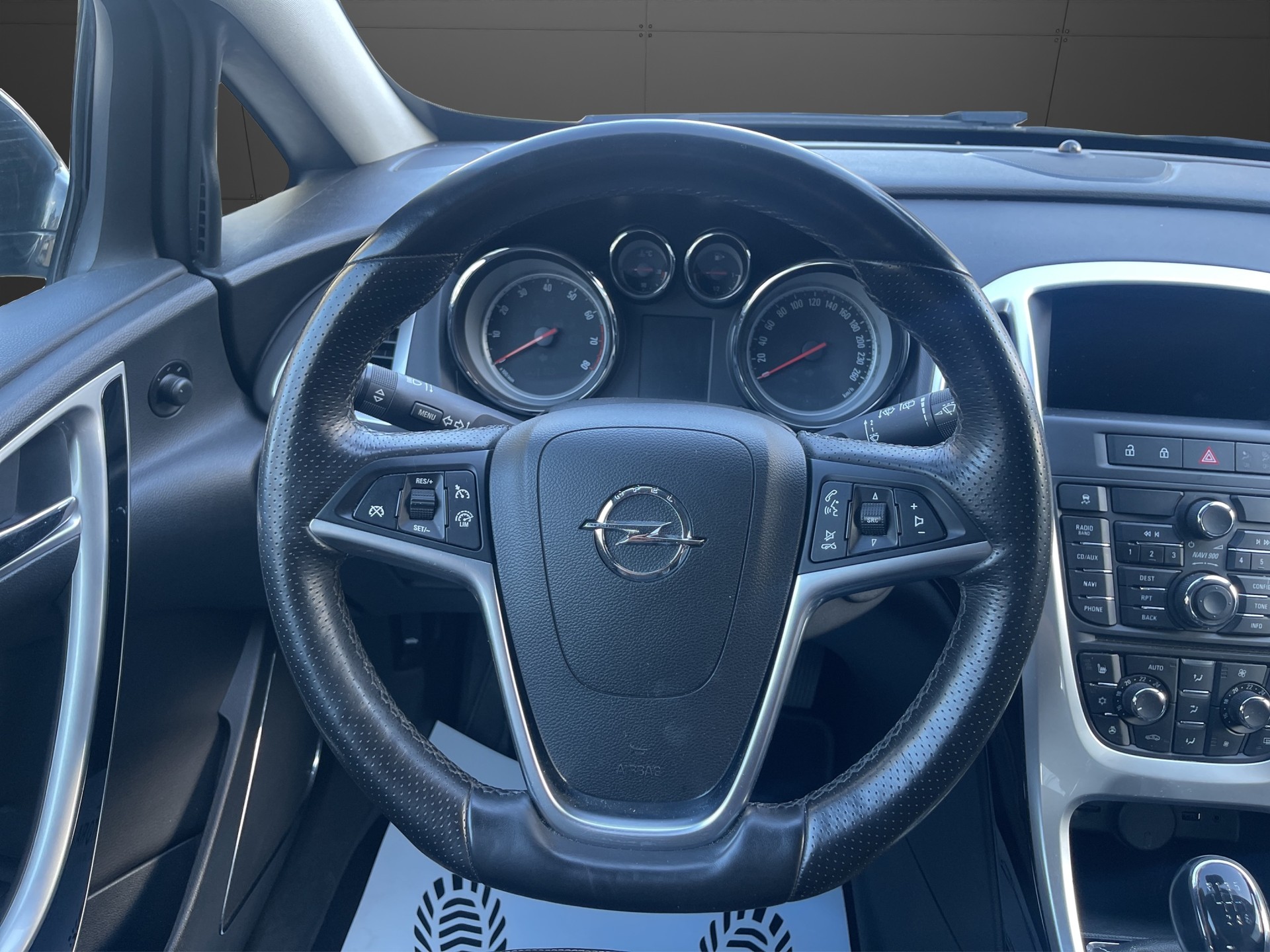 OPEL Astra GTC 1.6i 16V Sport-image-9